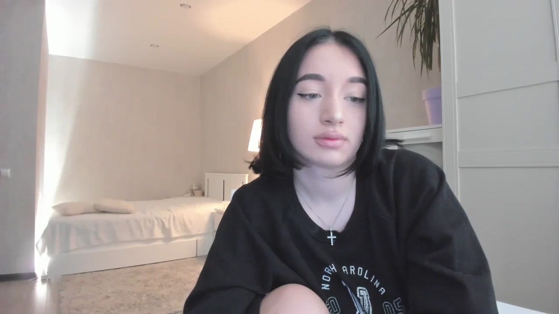 Gallery image thumbnail from HeyRose's myfreecams stream on, 10/18/2023, 05:57 image 13 of 20