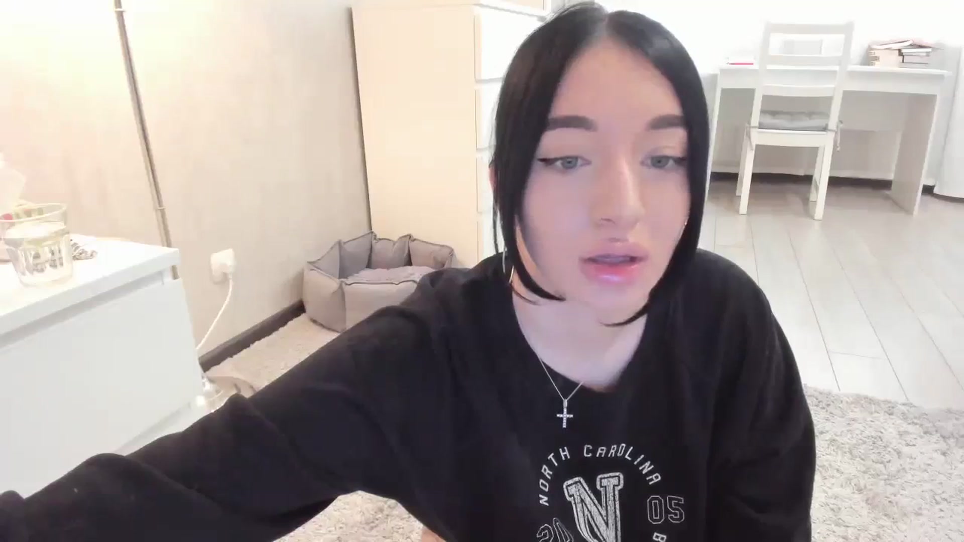 Gallery image thumbnail from HeyRose's myfreecams stream on, 10/18/2023, 07:41 image 18 of 20