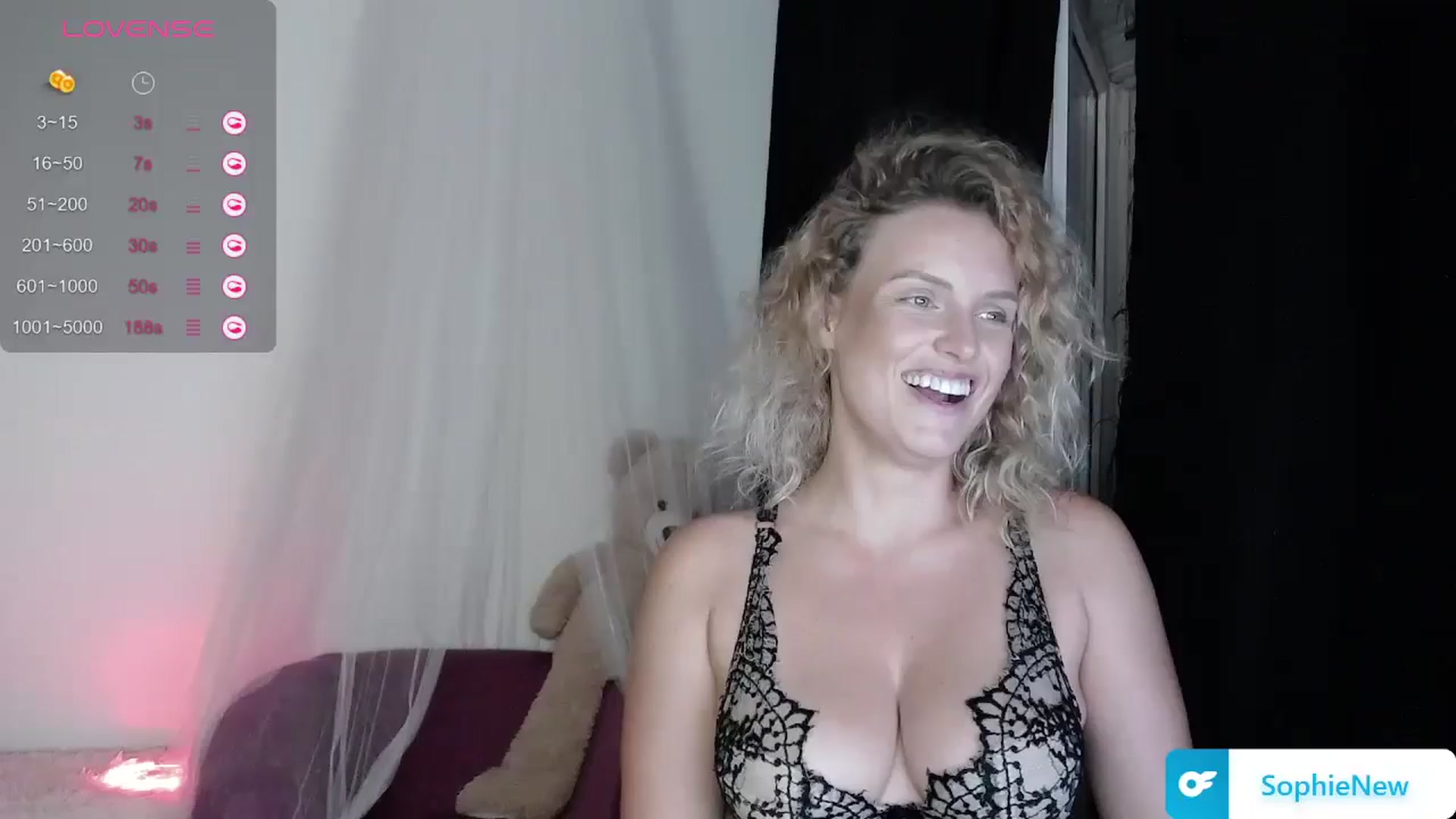 Gallery image thumbnail from HeySophii's myfreecams stream on, 08/09/2024, 01:21 image 1 of 20