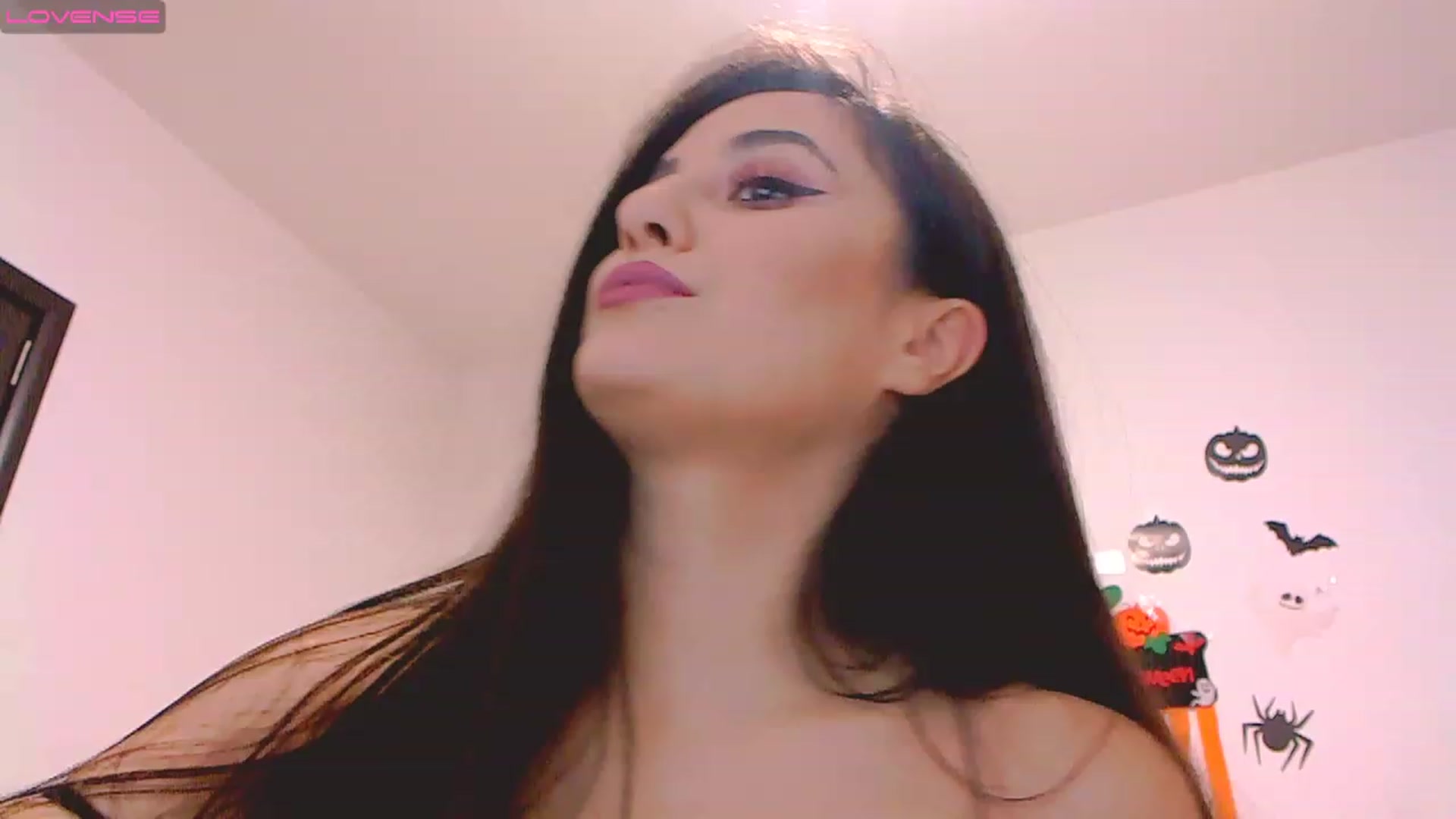 Gallery image thumbnail from Hey_yumyy's myfreecams stream on, 11/19/2022, 17:35 image 12 of 20