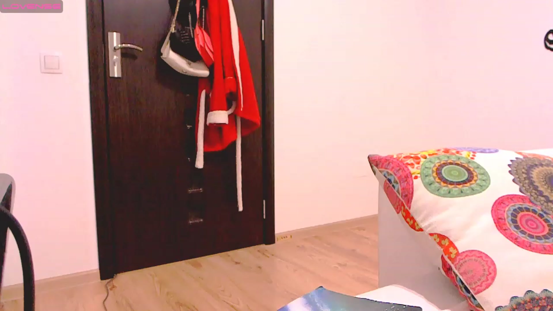 Gallery image thumbnail from Hey_yumyy's myfreecams stream on, 11/19/2022, 17:35 image 19 of 20