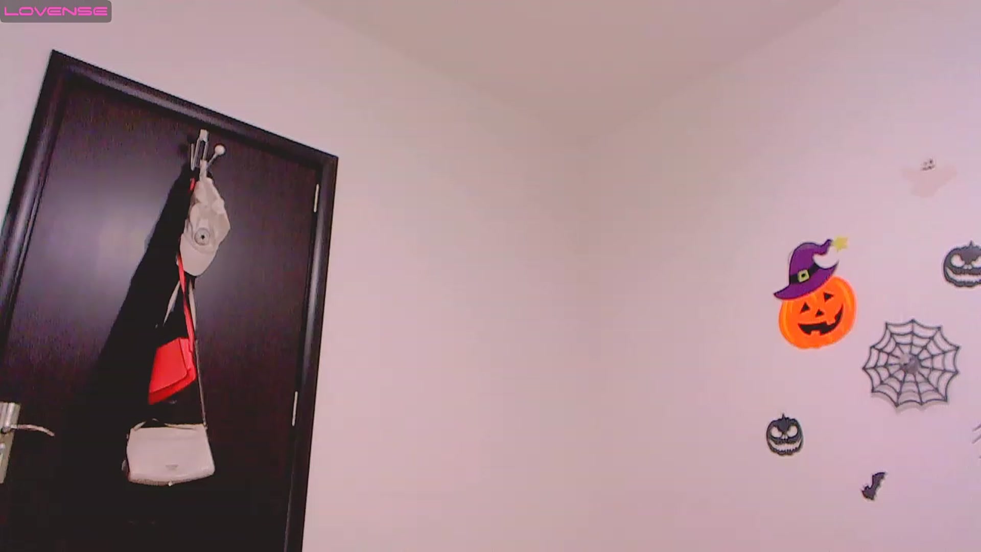 Gallery image thumbnail from Hey_yumyy's myfreecams stream on, 12/02/2022, 17:39 image 19 of 20