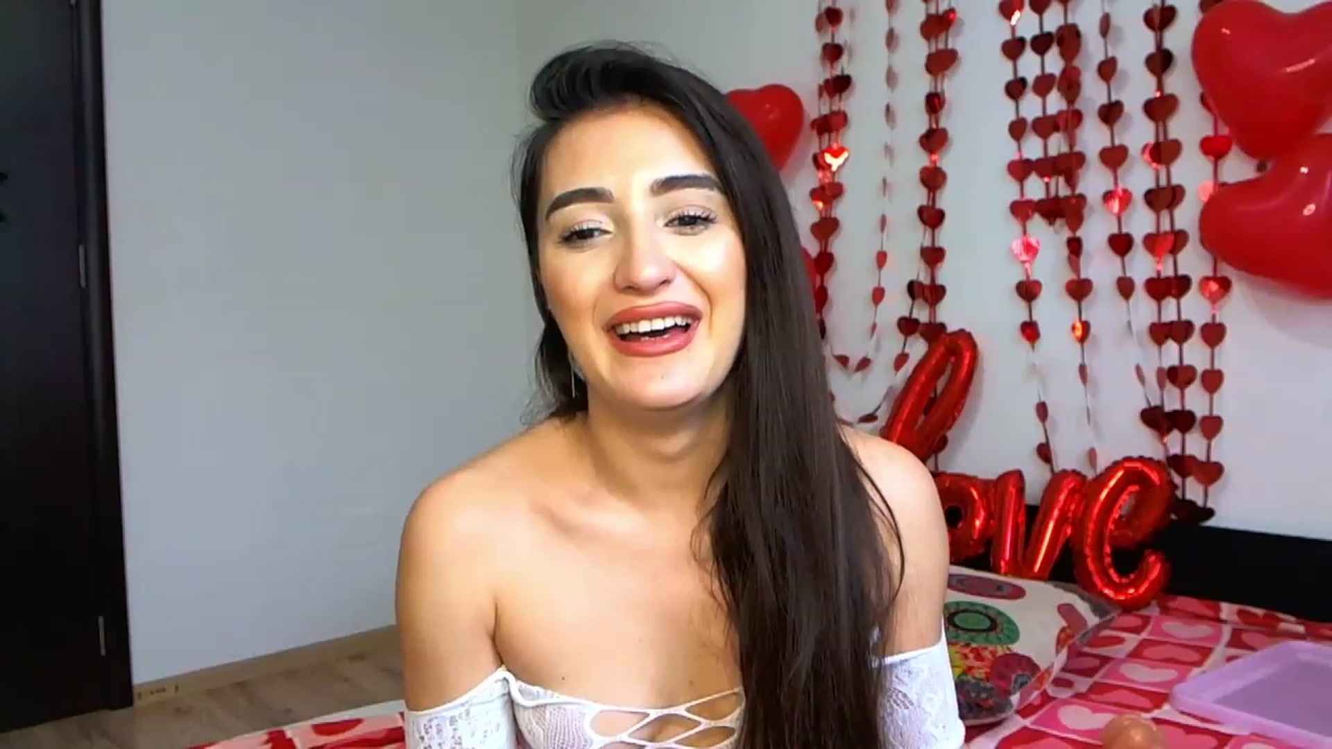 Gallery image thumbnail from Hey_yumyy's myfreecams stream on, 02/25/2024, 14:33 image 12 of 20