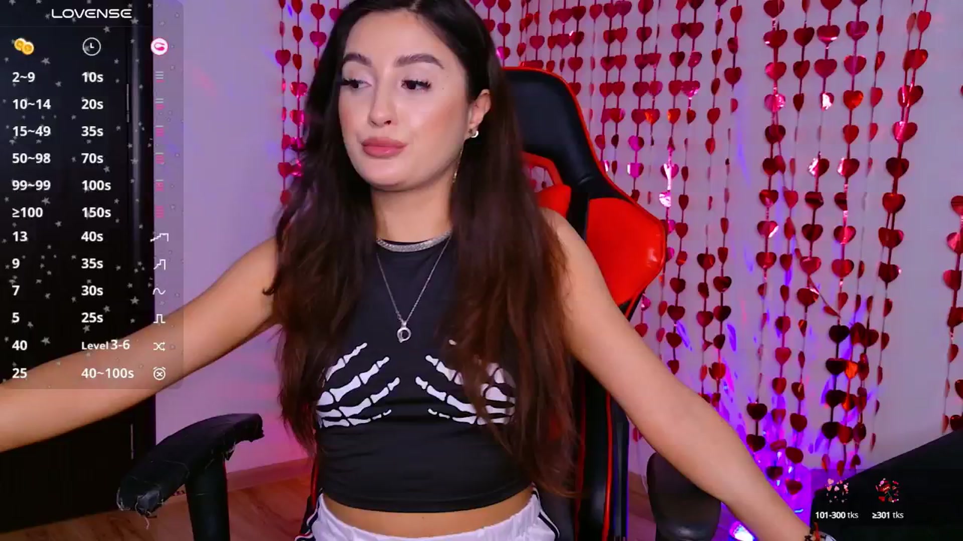 Gallery image thumbnail from Hey_yumyy's myfreecams stream on, 06/25/2025, 15:58 image 14 of 20