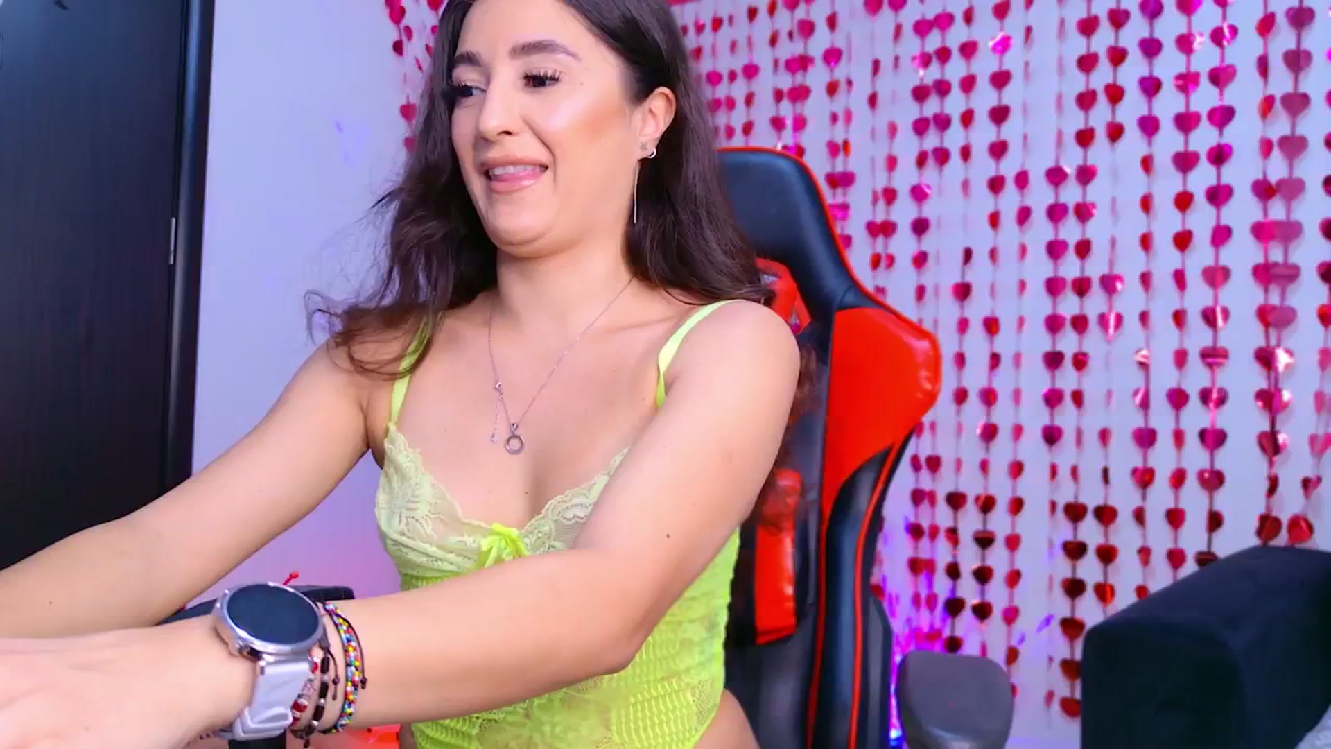 Gallery image thumbnail from Hey_yumyy's myfreecams stream on, 07/05/2025, 12:34 image 17 of 20