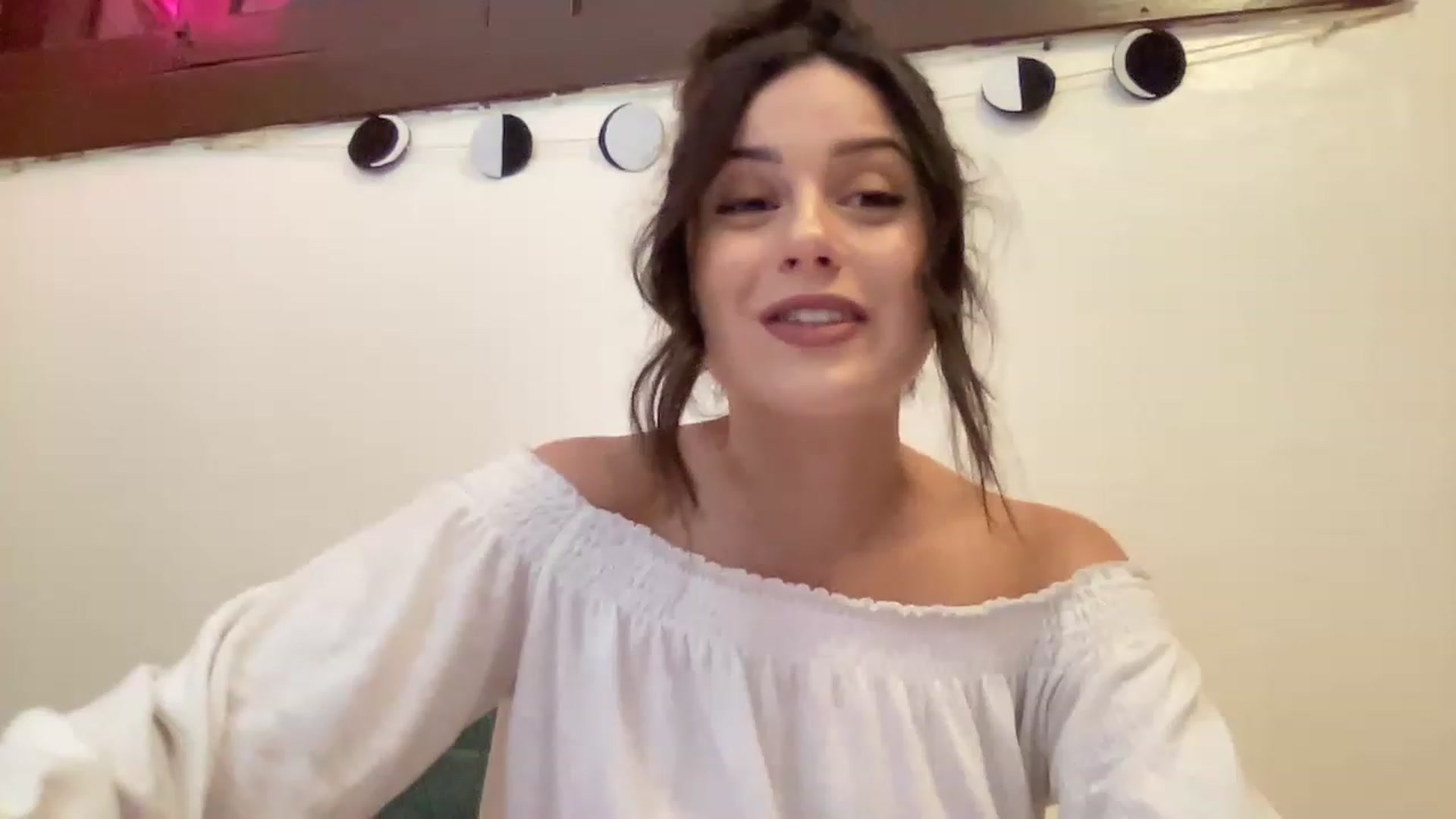 Gallery image thumbnail from Heyheyhoehoe's myfreecams stream on, 12/08/2022, 01:17 image 12 of 20