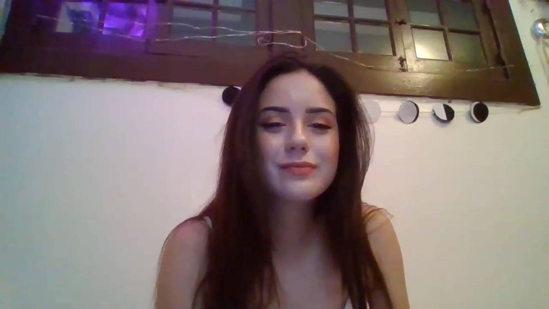 Gallery image thumbnail from Heyheyhoehoe's myfreecams stream on, 01/06/2023, 02:47 image 18 of 20