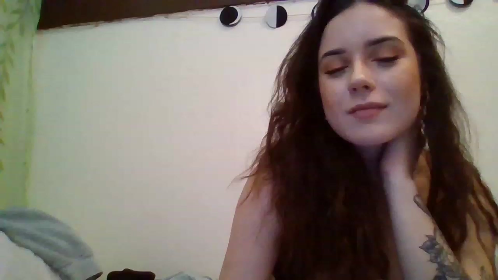 Gallery image thumbnail from Heyheyhoehoe's myfreecams stream on, 01/18/2023, 01:29 image 14 of 20