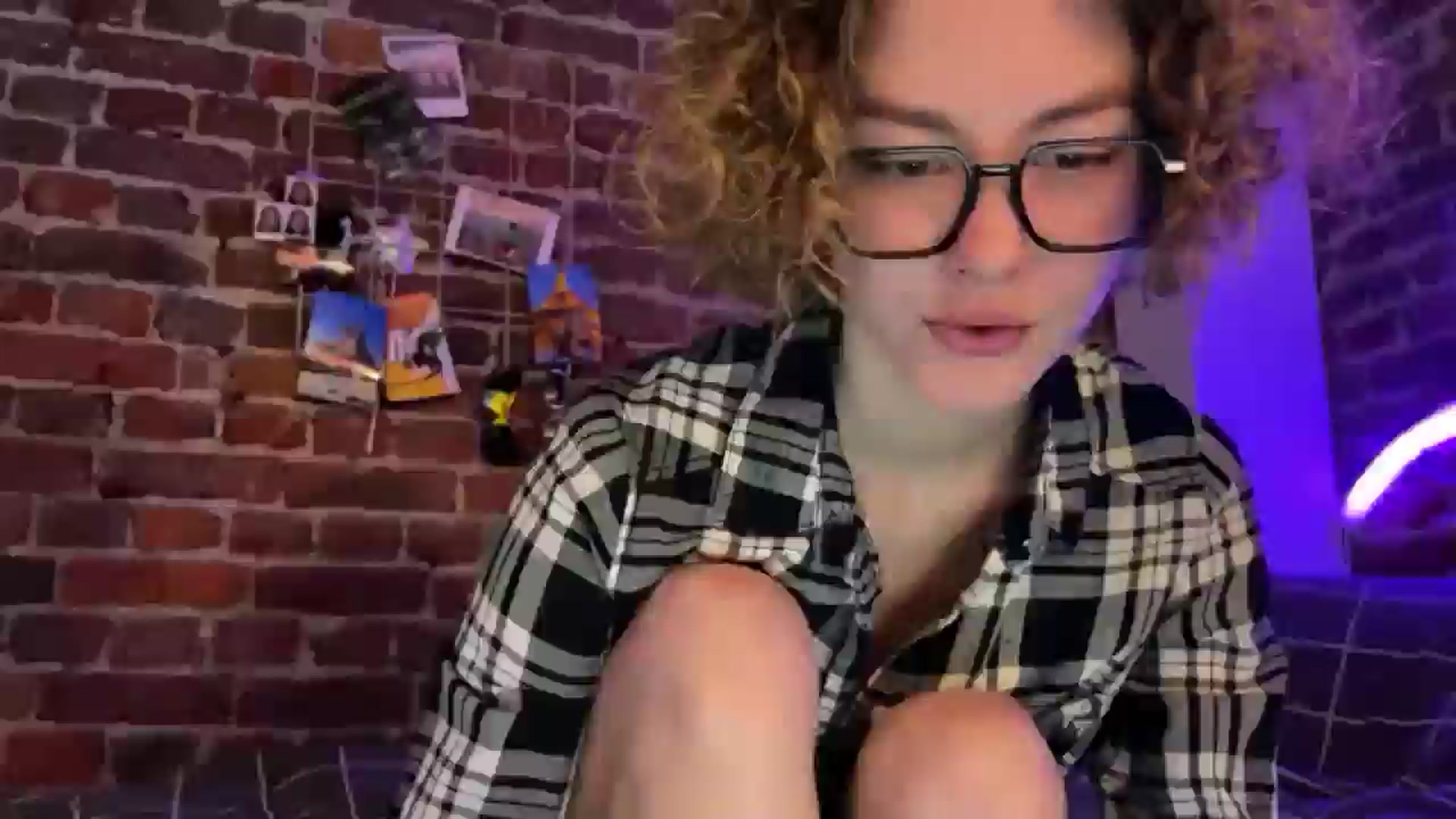 Gallery image thumbnail from Hhairytale's myfreecams stream on, 02/09/2026, 08:10 image 11 of 20