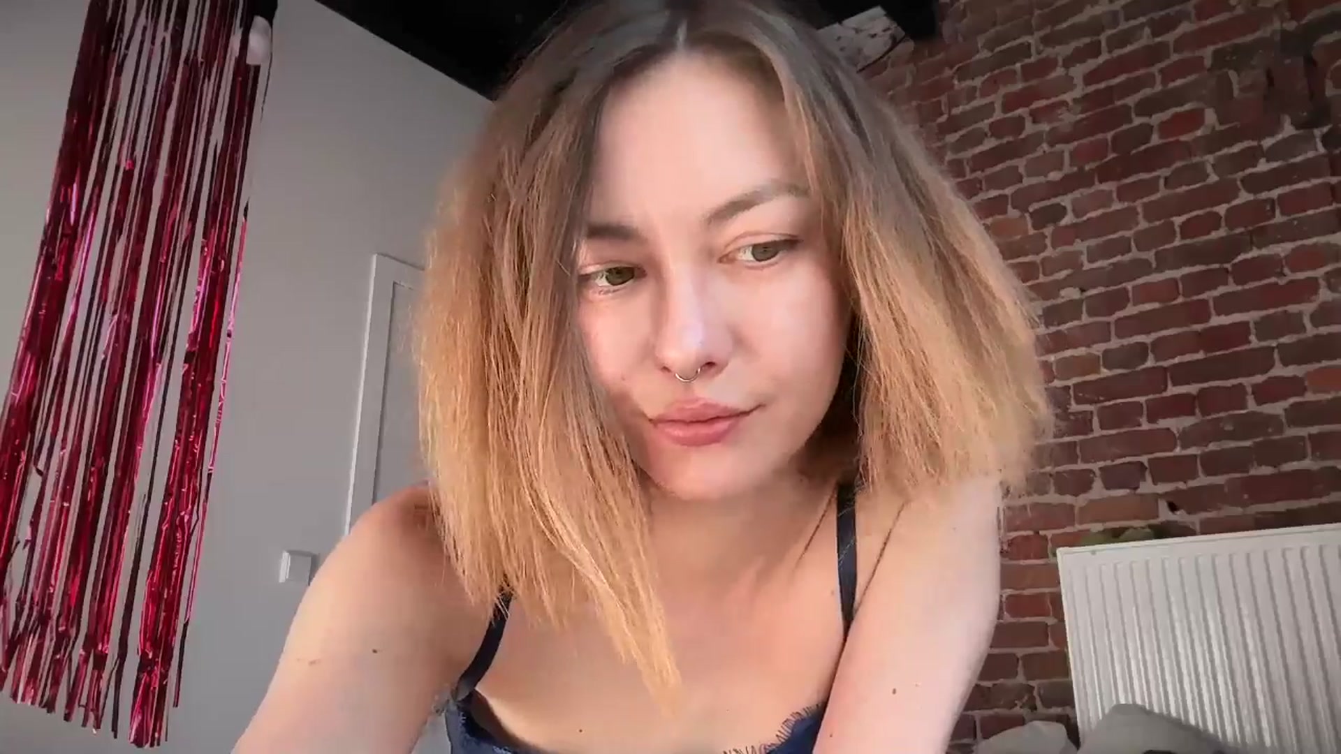 Gallery image thumbnail from Hhairytale's myfreecams stream on, 04/27/2026, 16:14 image 6 of 20