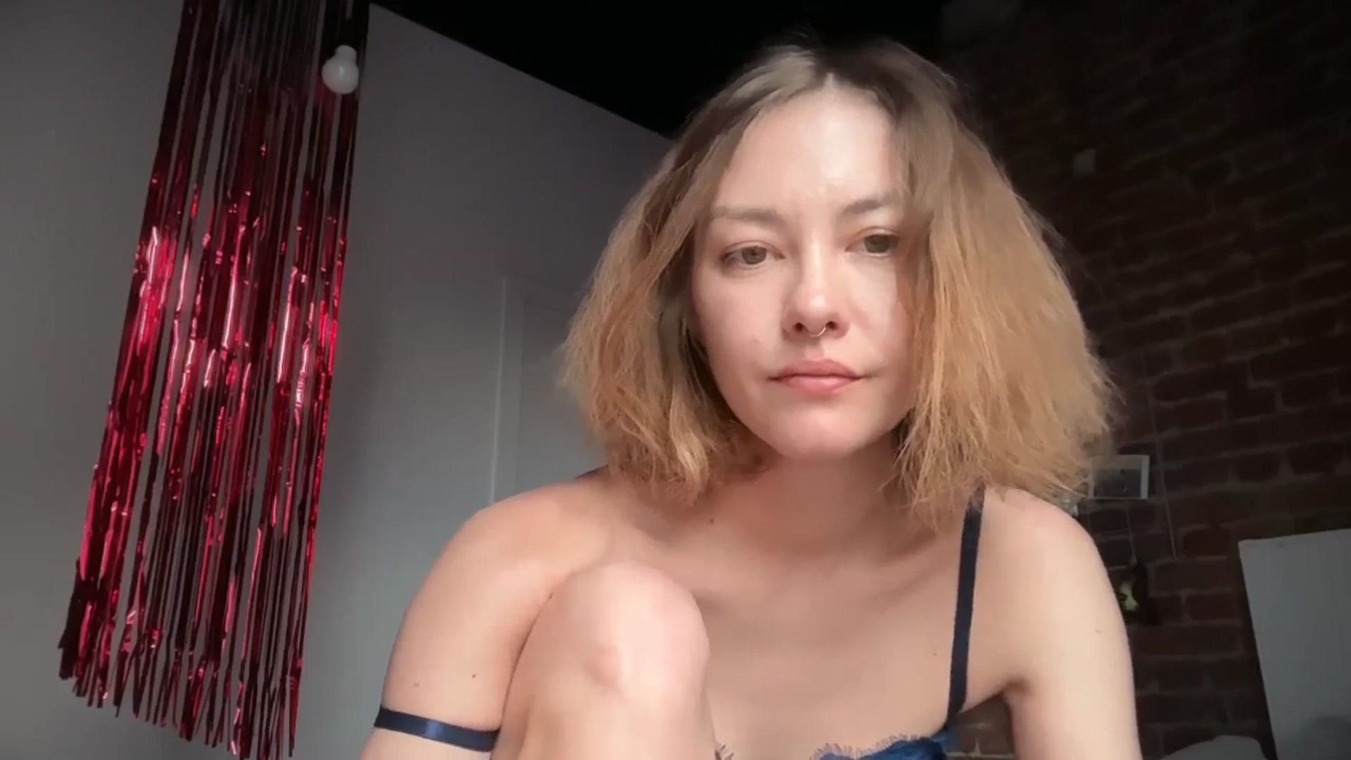 Gallery image thumbnail from Hhairytale's myfreecams stream on, 04/27/2026, 18:41 image 13 of 20