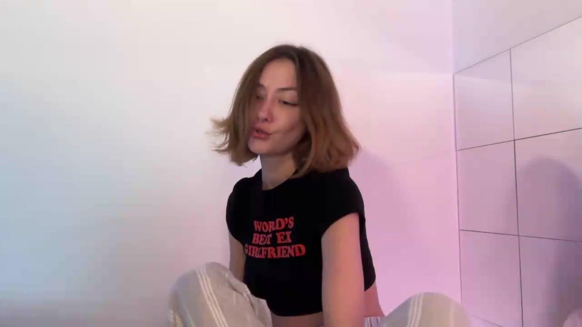 Gallery image thumbnail from Hhairytale's myfreecams stream on, 05/22/2026, 11:08 image 12 of 20