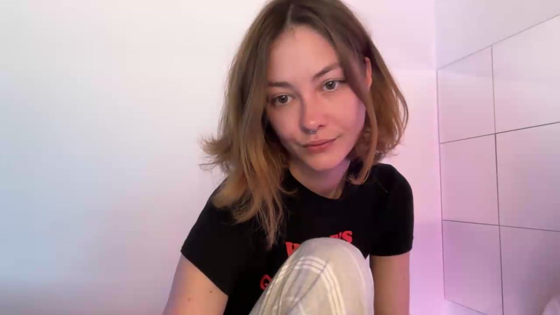 Gallery image thumbnail from Hhairytale's myfreecams stream on, 05/22/2026, 11:08 image 20 of 20