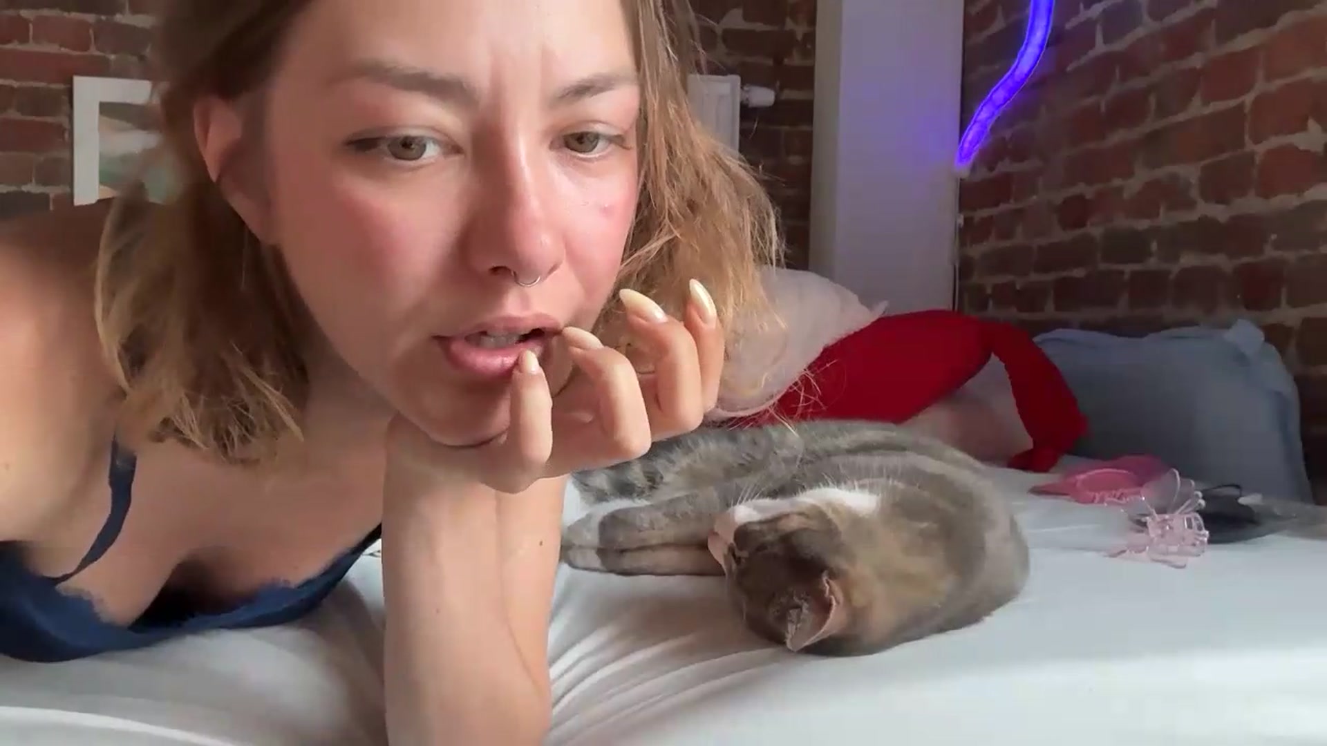 Gallery image thumbnail from Hhairytale's myfreecams stream on, 06/30/2026, 15:10 image 18 of 20