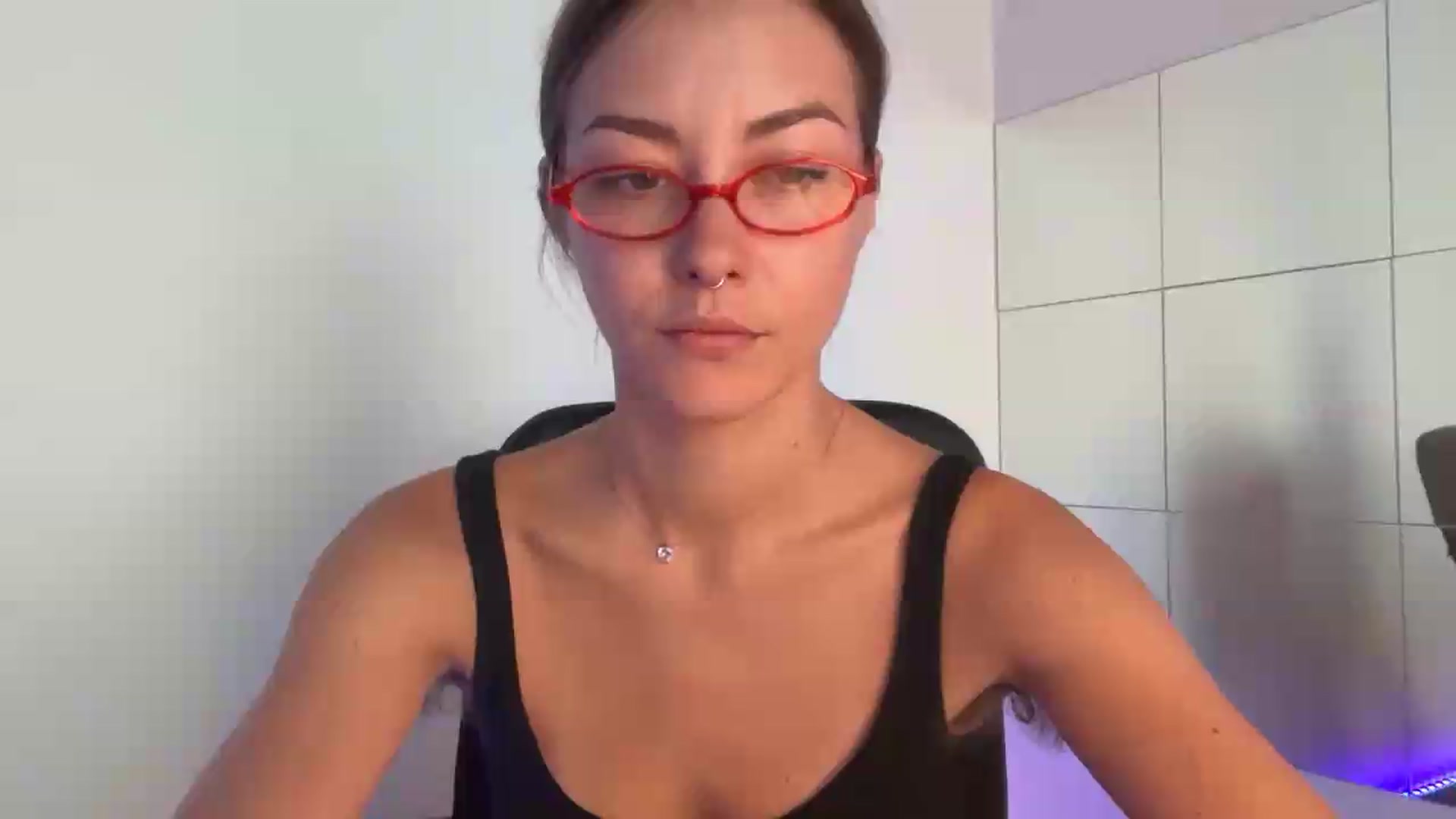 Gallery image thumbnail from Hhairytale's myfreecams stream on, 09/18/2026, 17:16 image 2 of 20