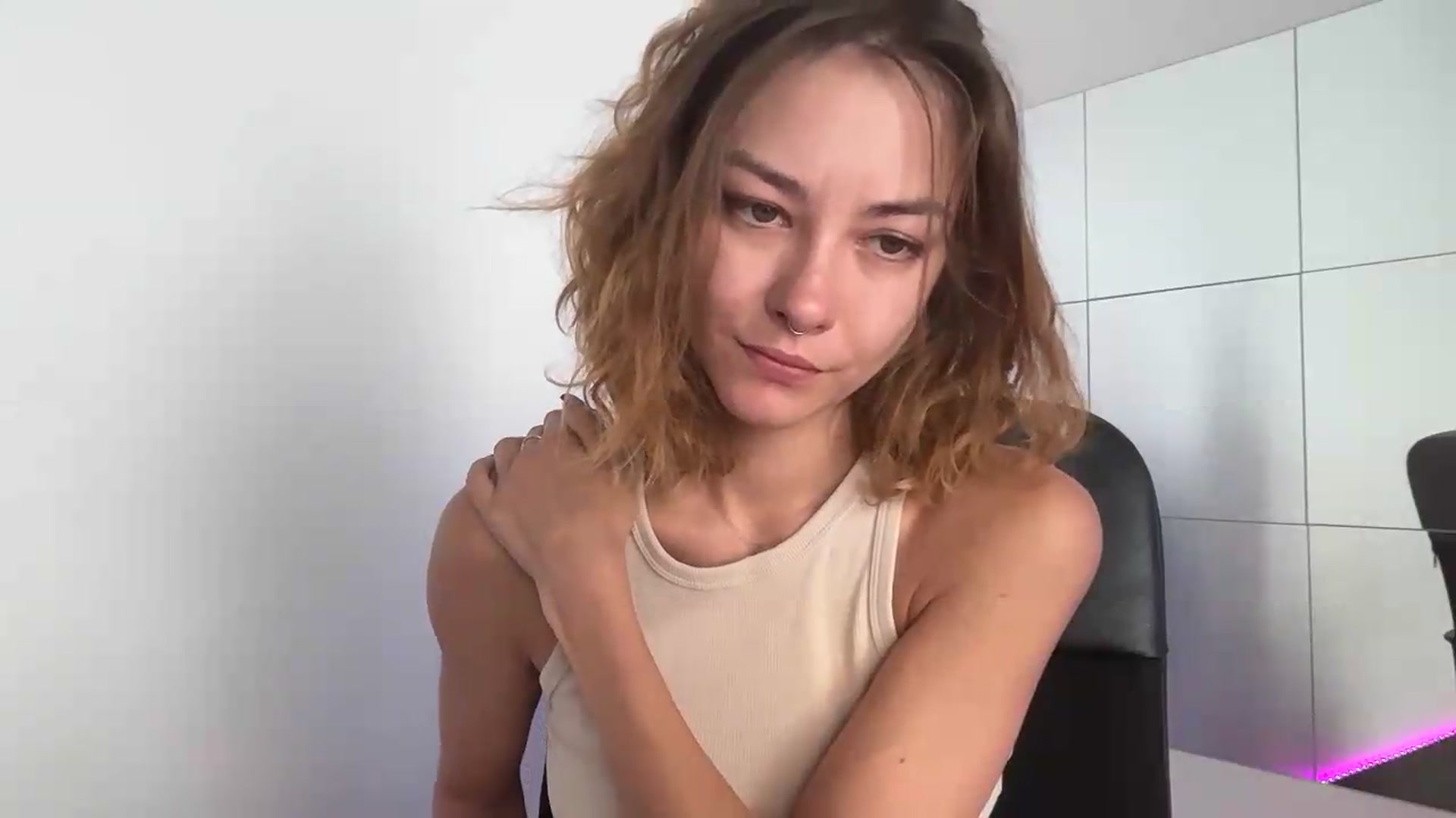 Gallery image thumbnail from Hhairytale's myfreecams stream on, 09/22/2026, 11:28 image 4 of 20