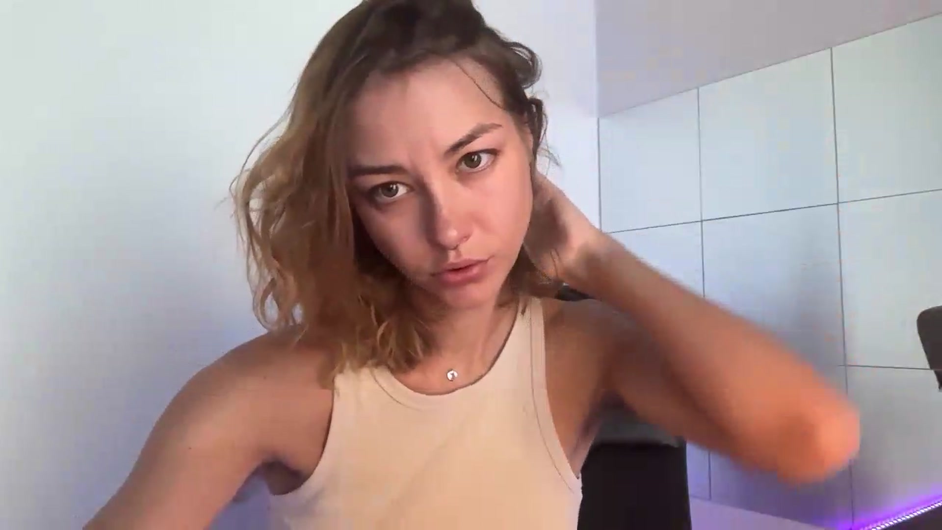 Gallery image thumbnail from Hhairytale's myfreecams stream on, 09/22/2026, 12:06 image 11 of 20
