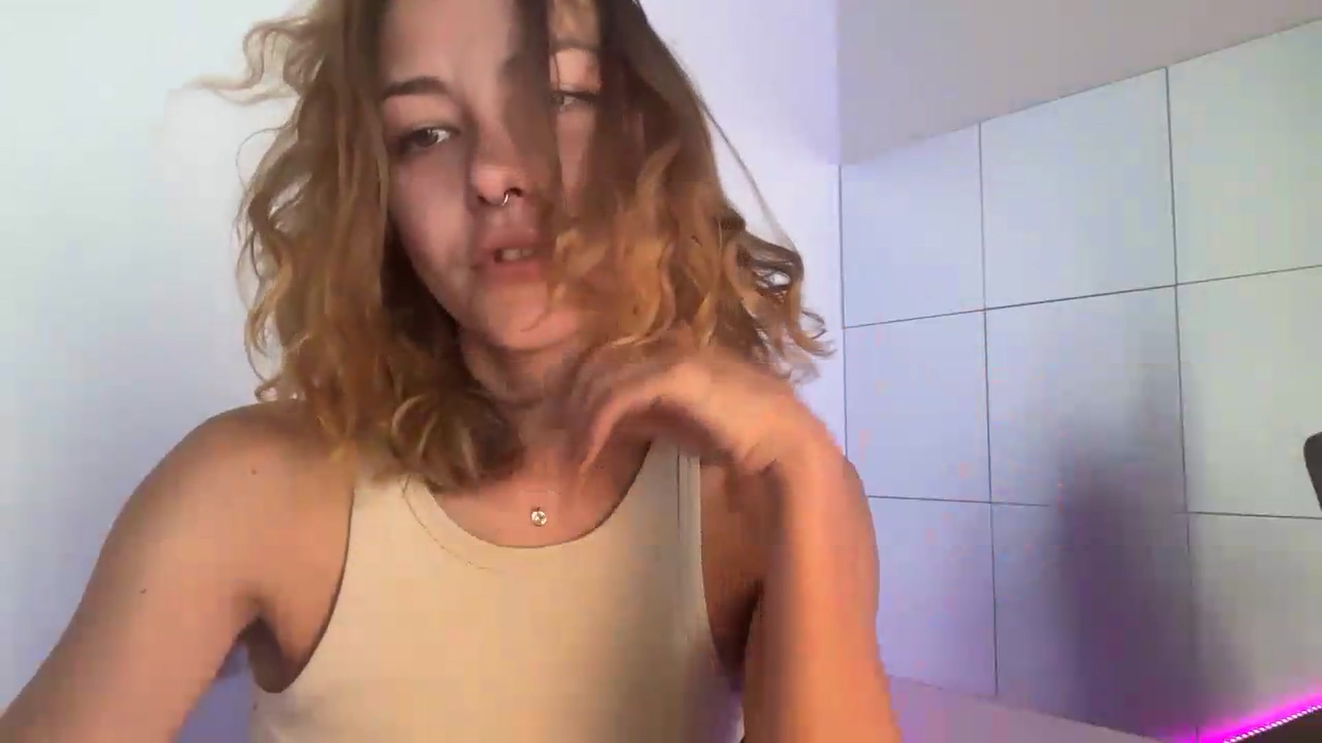 Gallery image thumbnail from Hhairytale's myfreecams stream on, 09/22/2026, 12:06 image 13 of 20