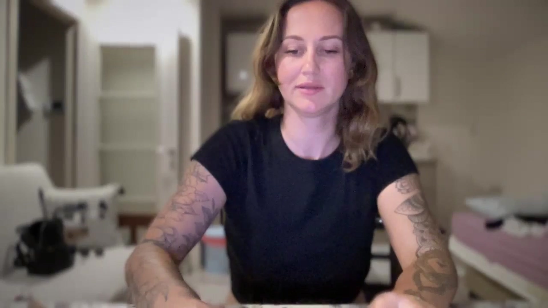 Gallery image thumbnail from Hi_Love's myfreecams stream on, 07/22/2025, 18:15 image 6 of 20