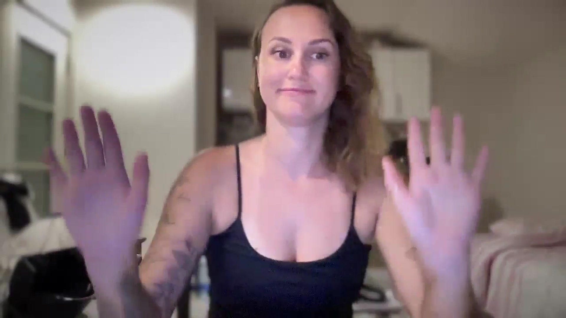 Gallery image thumbnail from Hi_Love's myfreecams stream on, 07/30/2025, 18:26 image 5 of 20