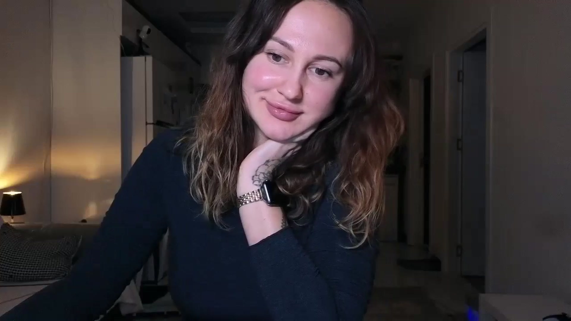 Gallery image thumbnail from Hi_Love's myfreecams stream on, 01/13/2026, 21:34 image 12 of 20