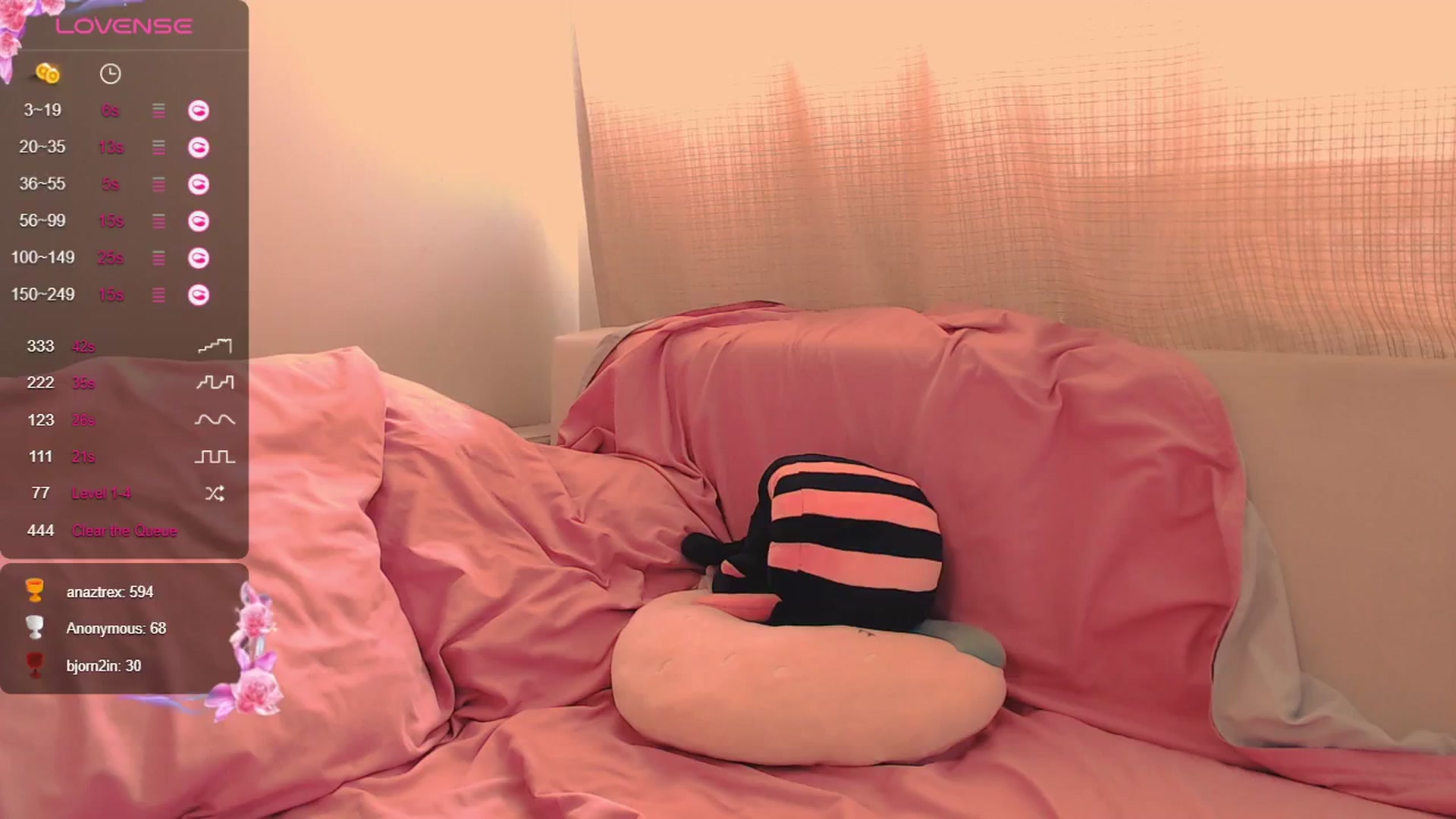 Gallery image thumbnail from Hiaru_Cutie's myfreecams stream on, 06/26/2024, 10:18 image 15 of 20