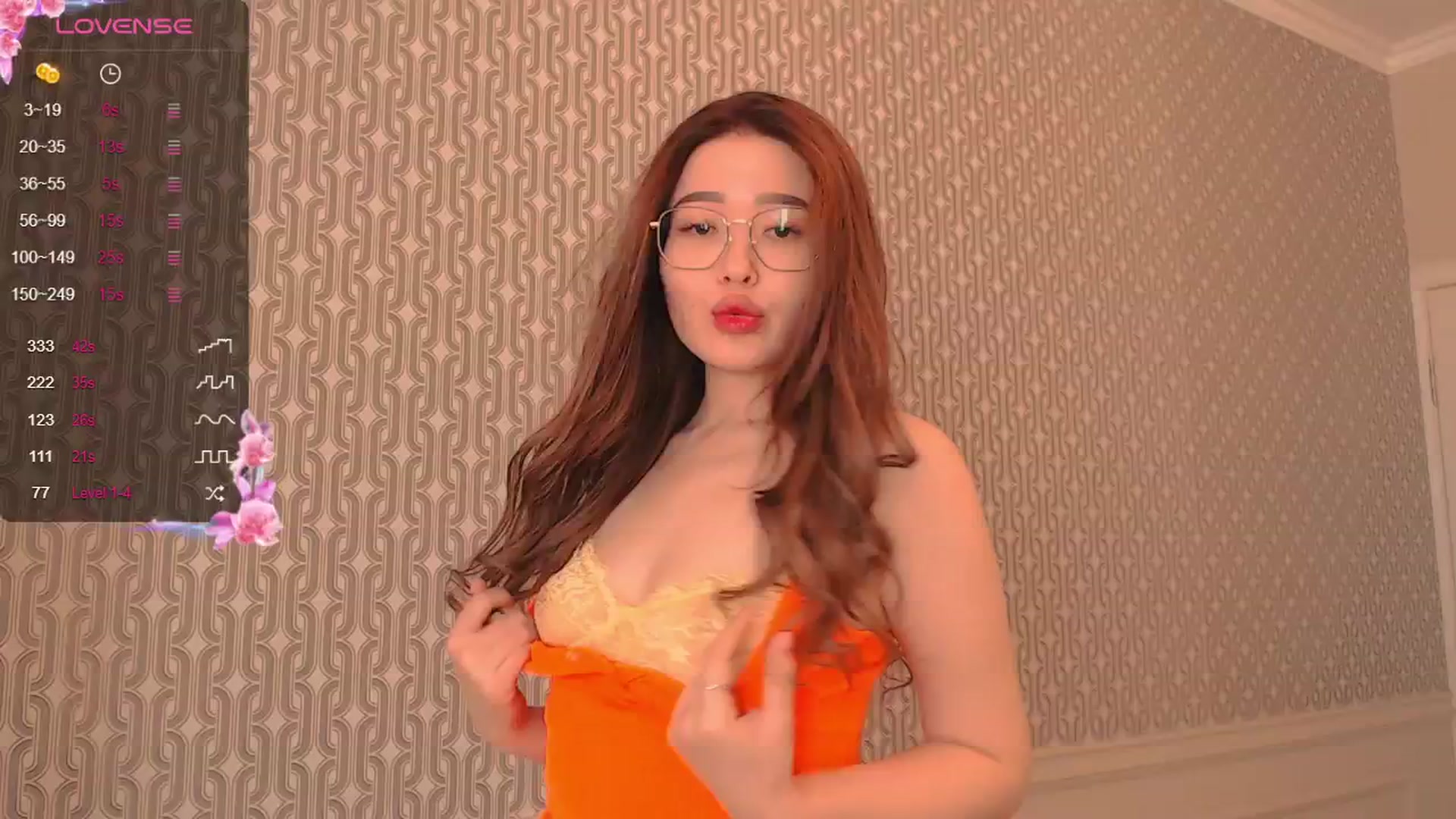 Gallery image thumbnail from Hiaru_Cutie's myfreecams stream on, 08/27/2024, 08:51 image 2 of 20
