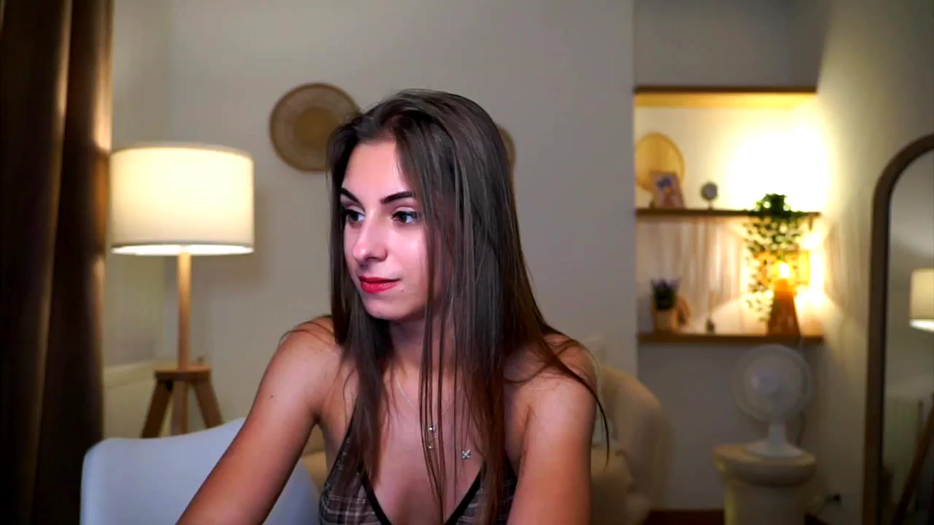 Gallery image thumbnail from Hidden_Gem_'s myfreecams stream on, 08/03/2024, 19:29 image 14 of 20