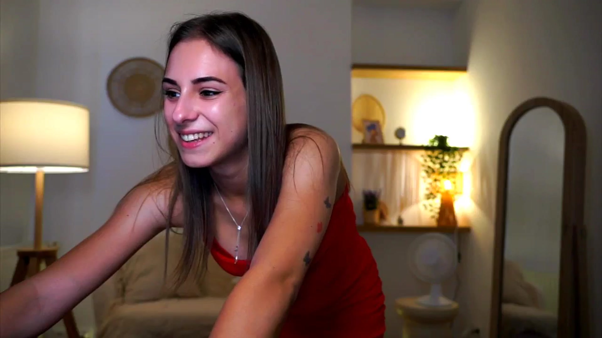 Gallery image thumbnail from Hidden_Gem_'s myfreecams stream on, 08/06/2024, 18:18 image 8 of 20