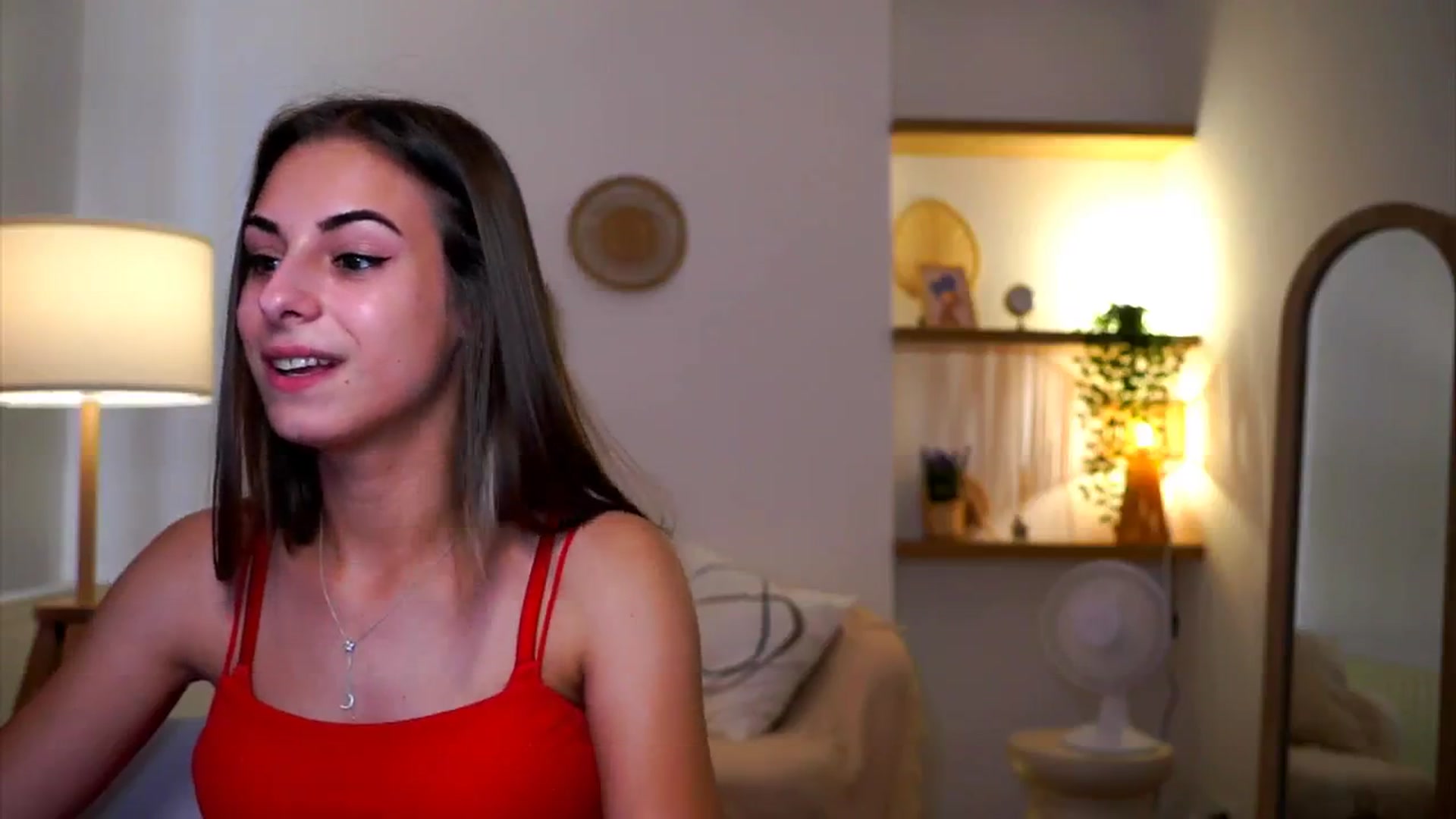 Gallery image thumbnail from Hidden_Gem_'s myfreecams stream on, 08/06/2024, 18:18 image 2 of 20