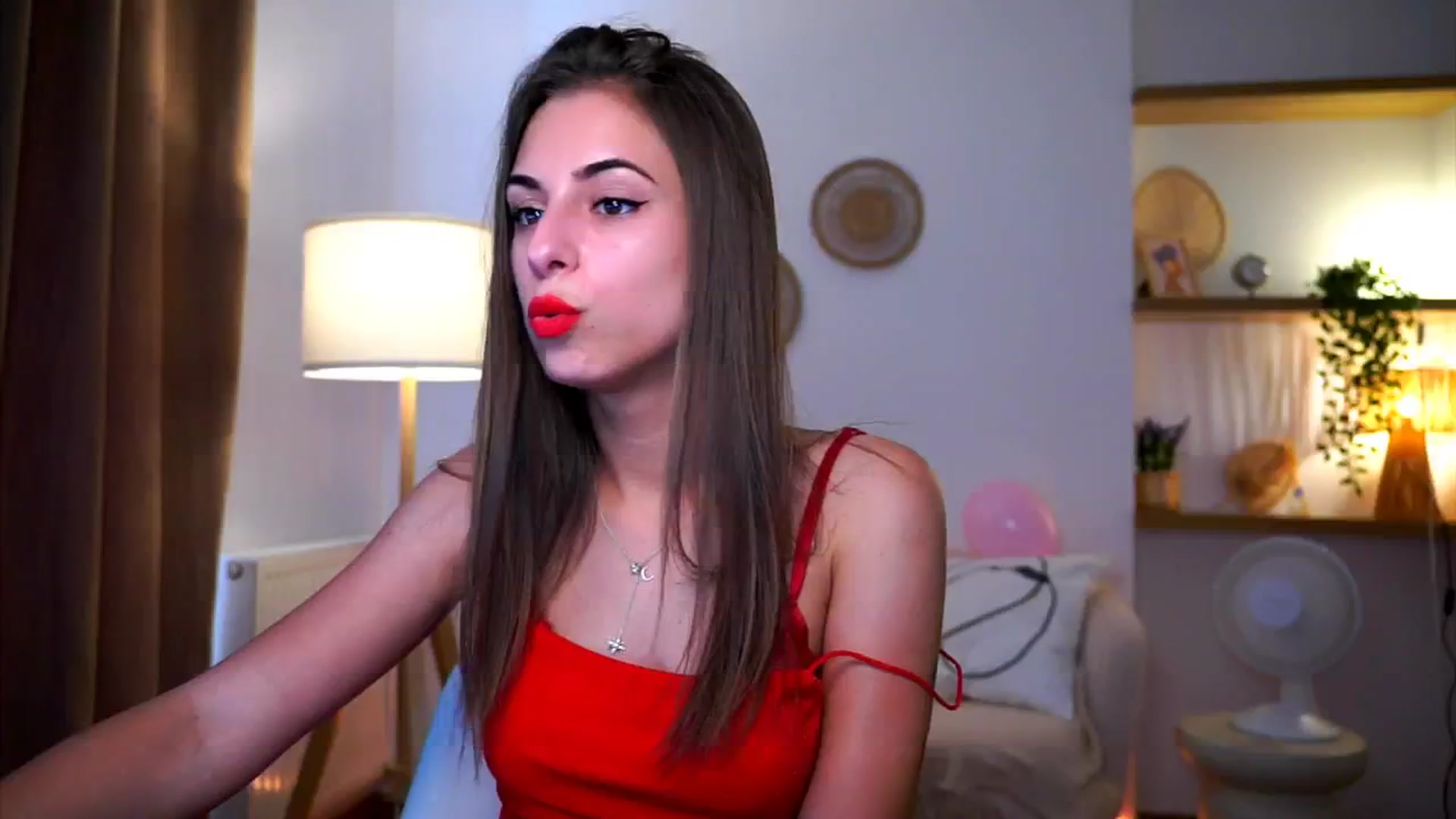 Gallery image thumbnail from Hidden_Gem_'s myfreecams stream on, 08/23/2024, 13:37 image 7 of 20