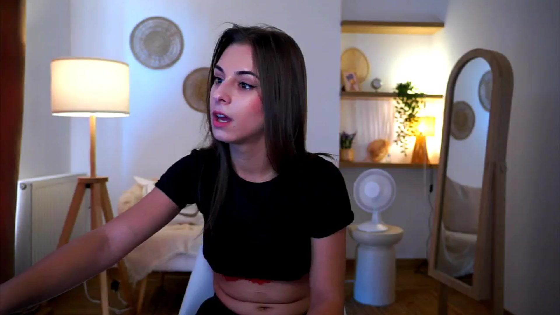 Gallery image thumbnail from Hidden_Gem_'s myfreecams stream on, 08/29/2024, 15:42 image 5 of 20