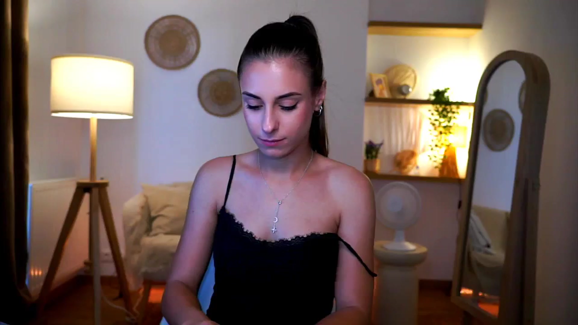 Gallery image thumbnail from Hidden_Gem_'s myfreecams stream on, 08/31/2024, 16:58 image 20 of 20