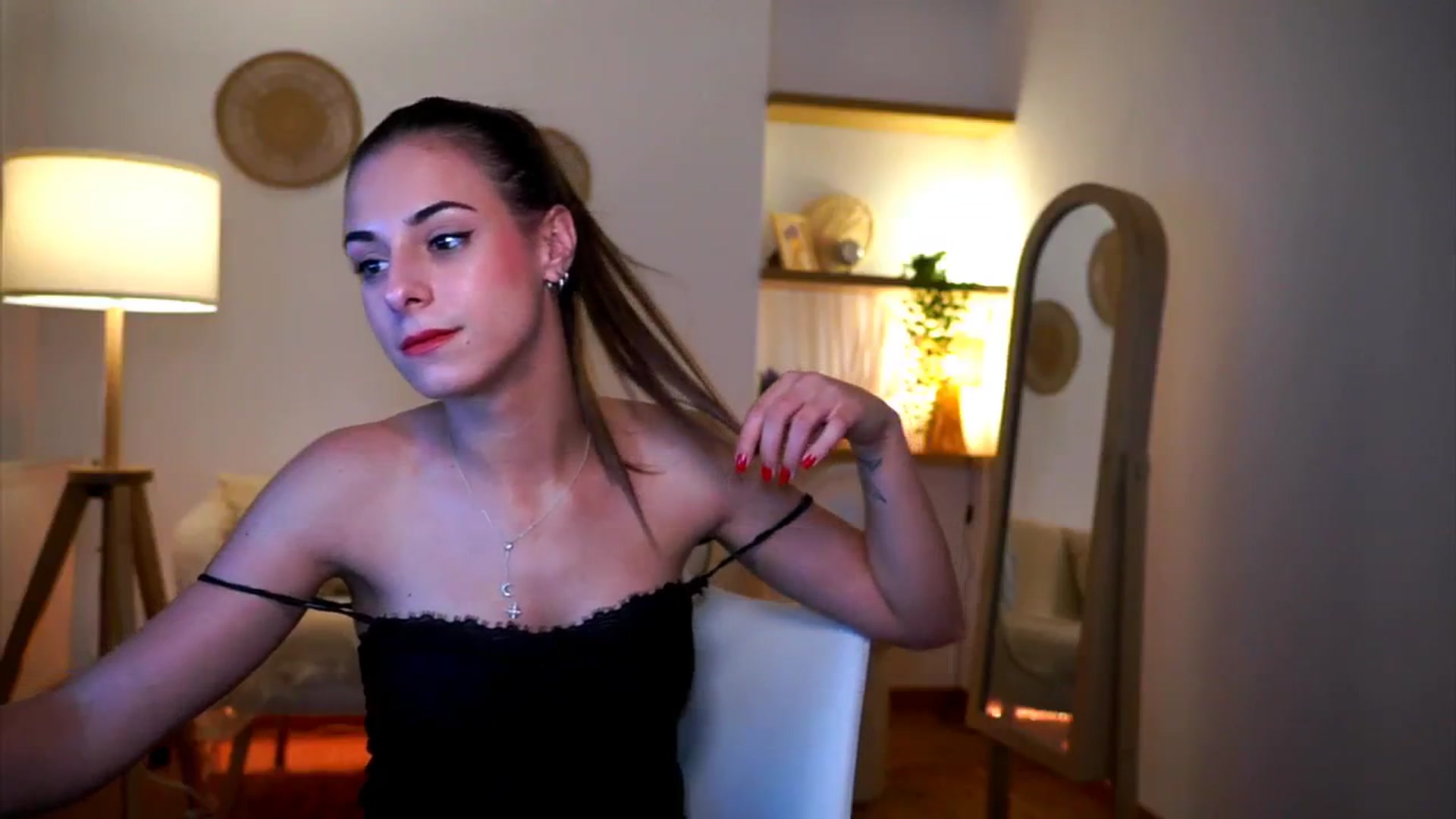 Gallery image thumbnail from Hidden_Gem_'s myfreecams stream on, 08/31/2024, 20:41 image 5 of 20