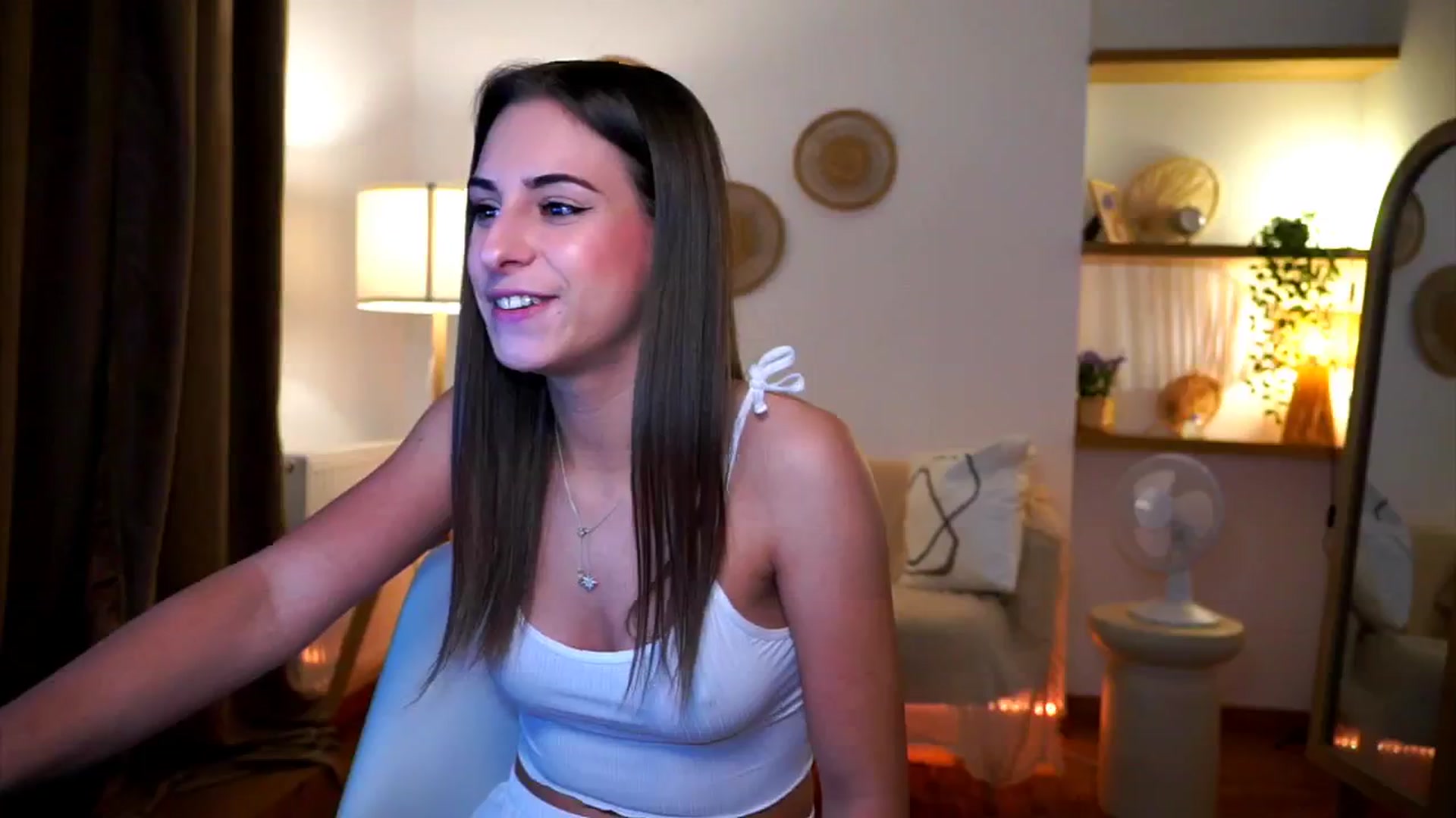 Gallery image thumbnail from Hidden_Gem_'s myfreecams stream on, 09/14/2024, 17:56 image 11 of 20