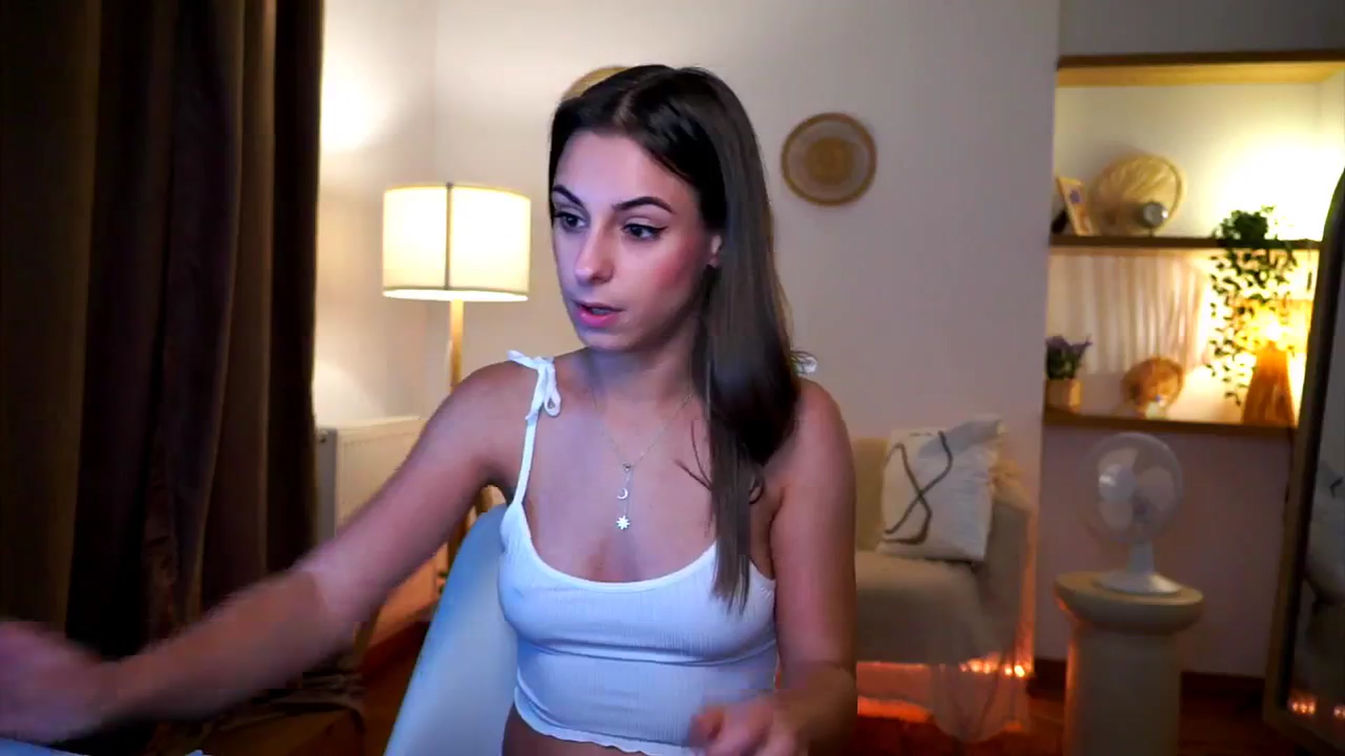 Gallery image thumbnail from Hidden_Gem_'s myfreecams stream on, 09/14/2024, 19:40 image 15 of 20