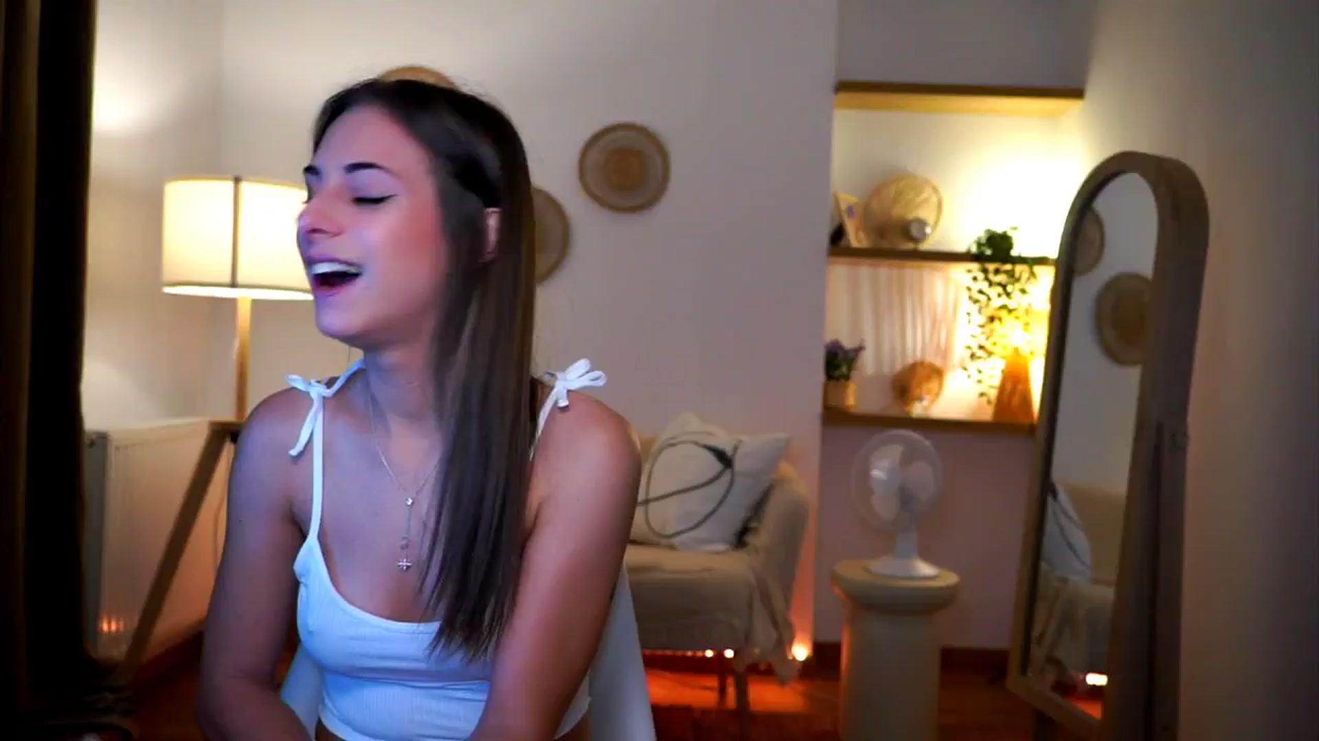 Gallery image thumbnail from Hidden_Gem_'s myfreecams stream on, 09/16/2024, 18:30 image 7 of 20