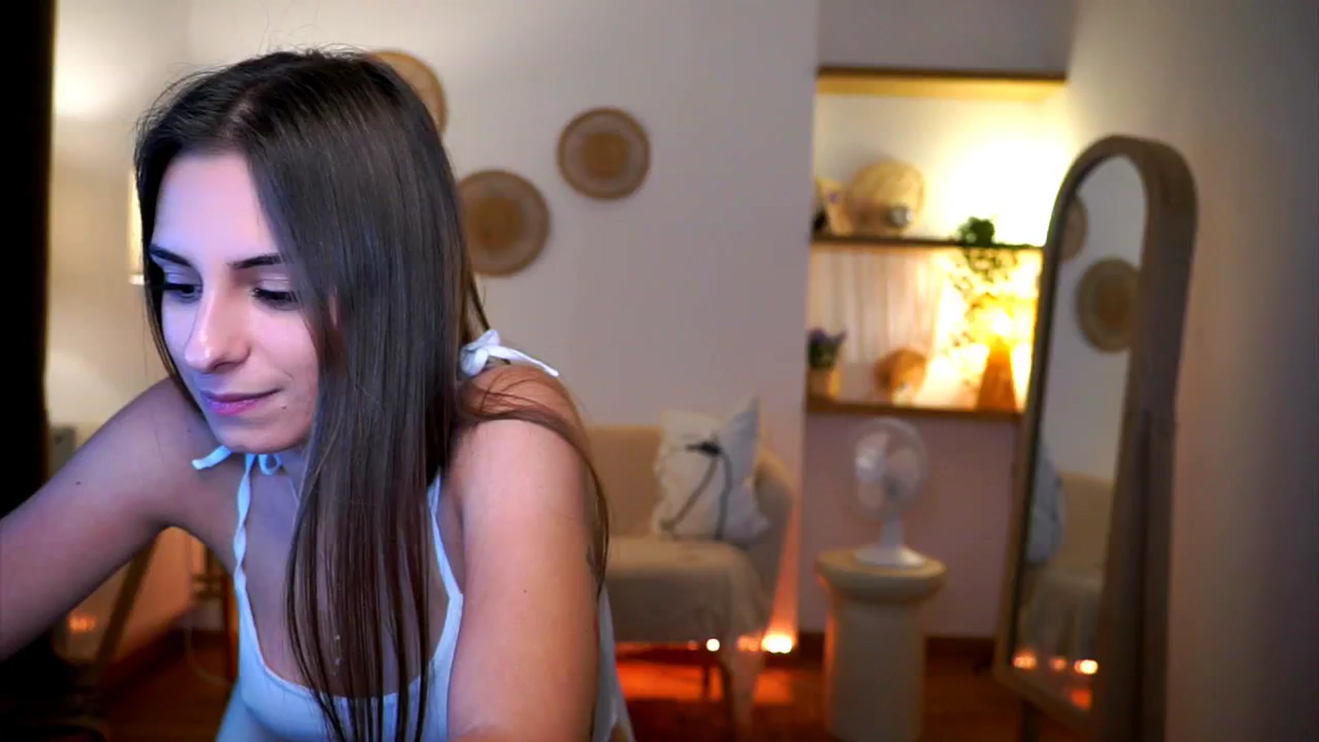 Gallery image thumbnail from Hidden_Gem_'s myfreecams stream on, 09/17/2024, 04:15 image 3 of 20