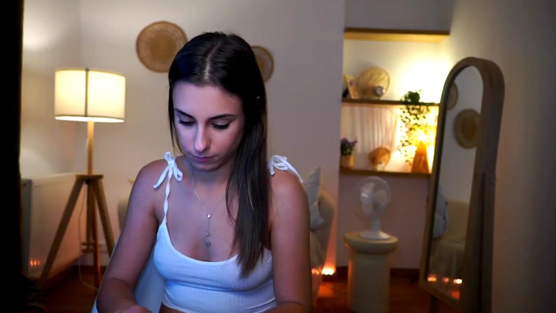 Gallery image thumbnail from Hidden_Gem_'s myfreecams stream on, 09/17/2024, 04:15 image 12 of 20