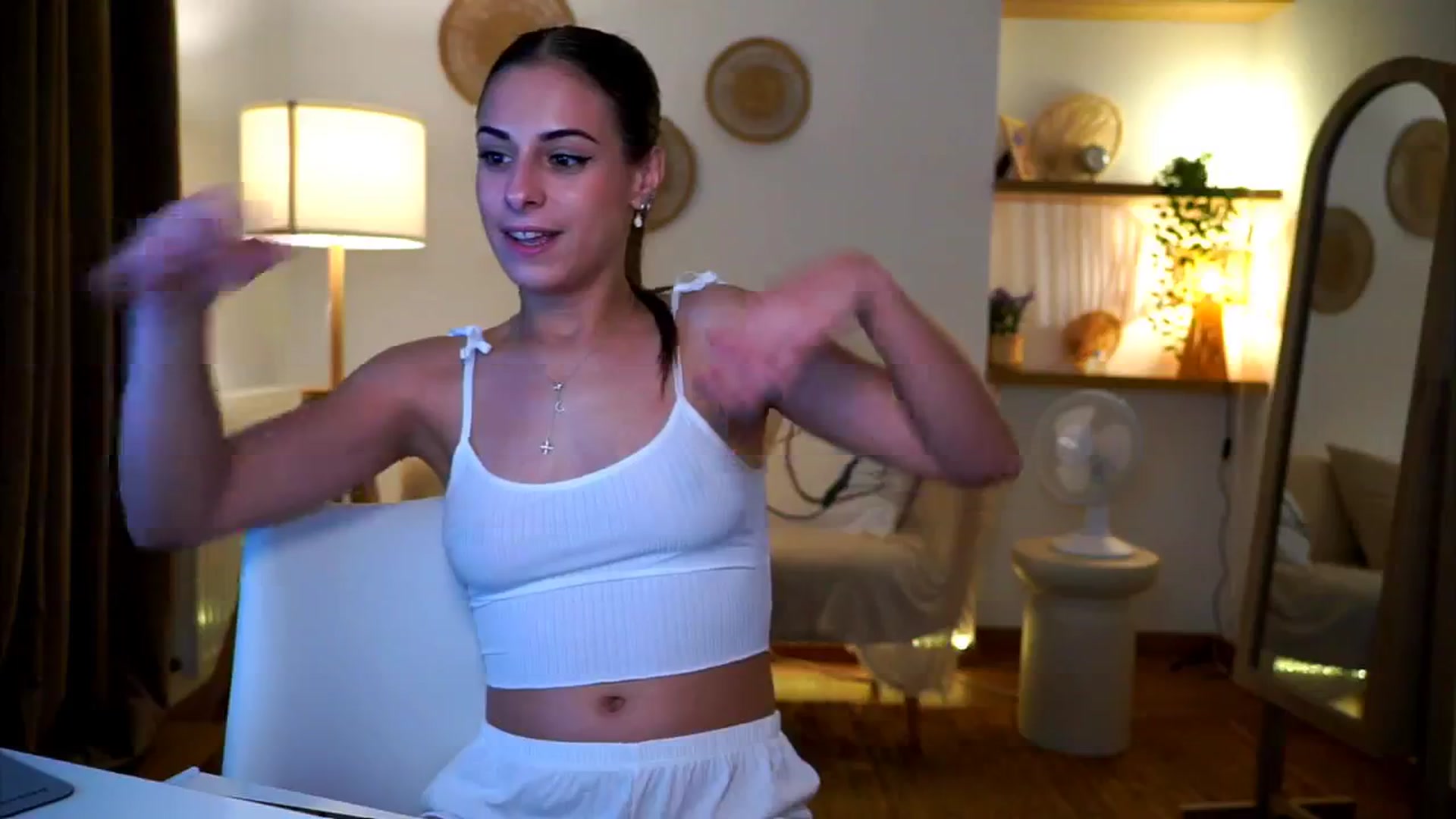 Gallery image thumbnail from Hidden_Gem_'s myfreecams stream on, 09/18/2024, 19:05 image 8 of 20