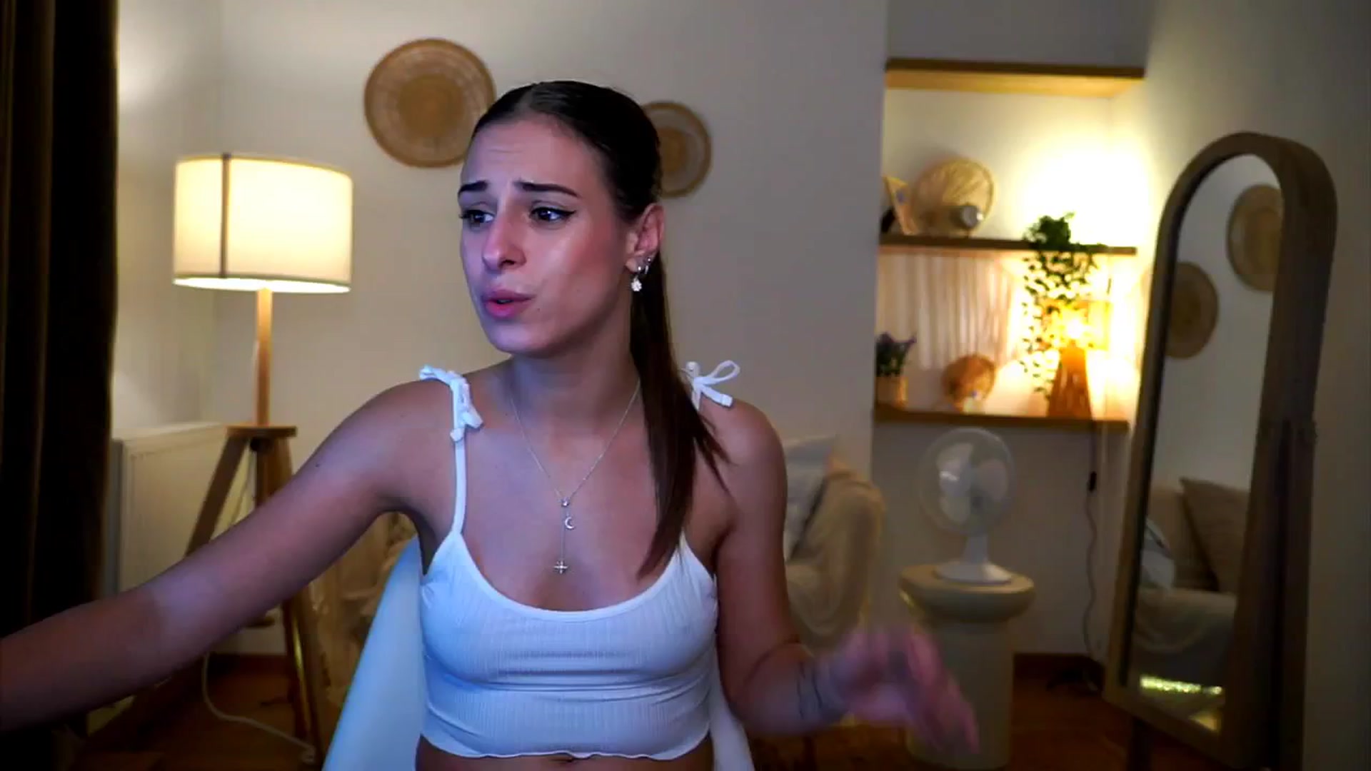 Gallery image thumbnail from Hidden_Gem_'s myfreecams stream on, 09/18/2024, 19:05 image 2 of 20