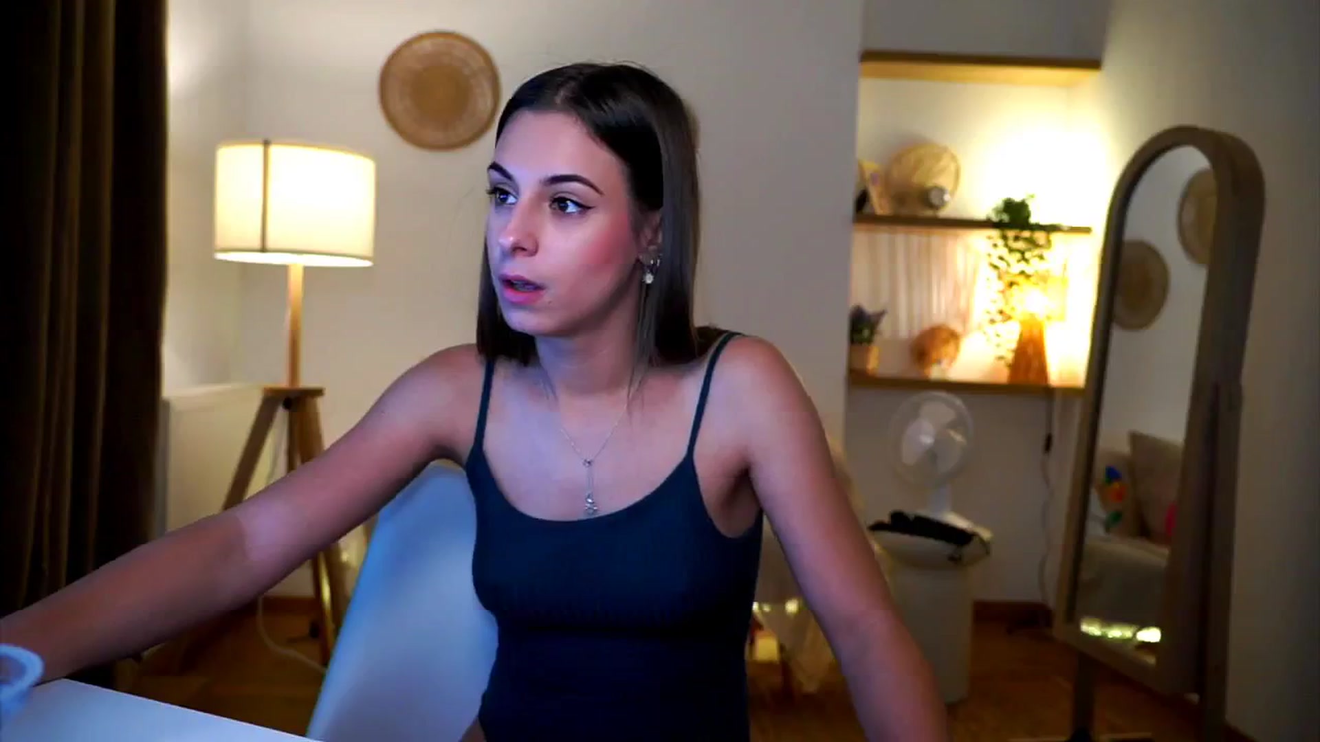Gallery image thumbnail from Hidden_Gem_'s myfreecams stream on, 09/20/2024, 19:21 image 14 of 20