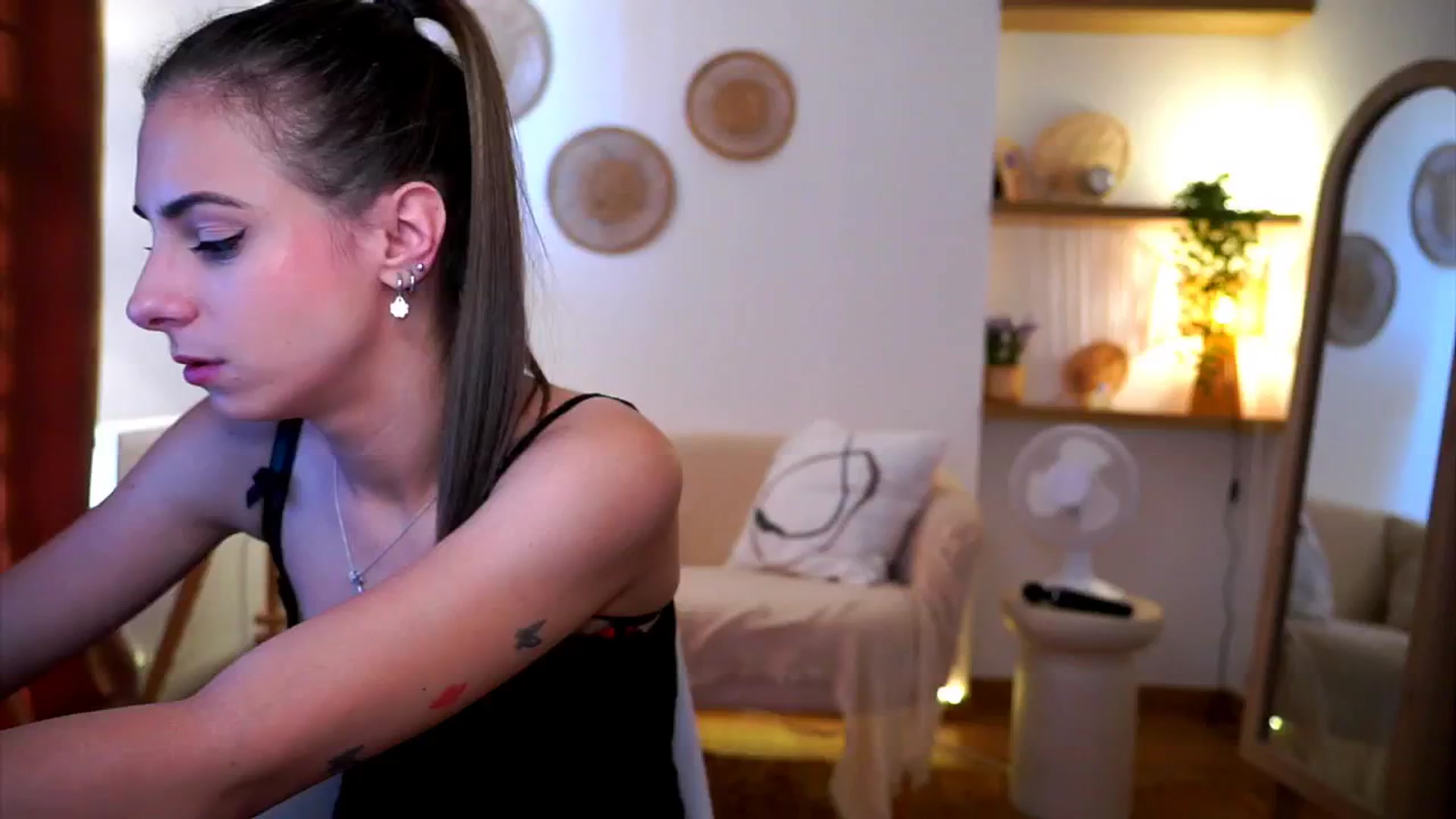 Gallery image thumbnail from Hidden_Gem_'s myfreecams stream on, 09/22/2024, 16:24 image 1 of 20