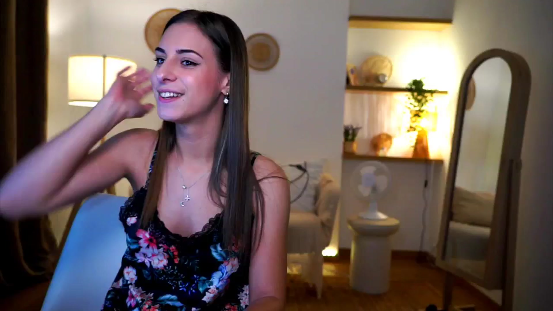 Gallery image thumbnail from Hidden_Gem_'s myfreecams stream on, 09/26/2024, 18:01 image 3 of 20