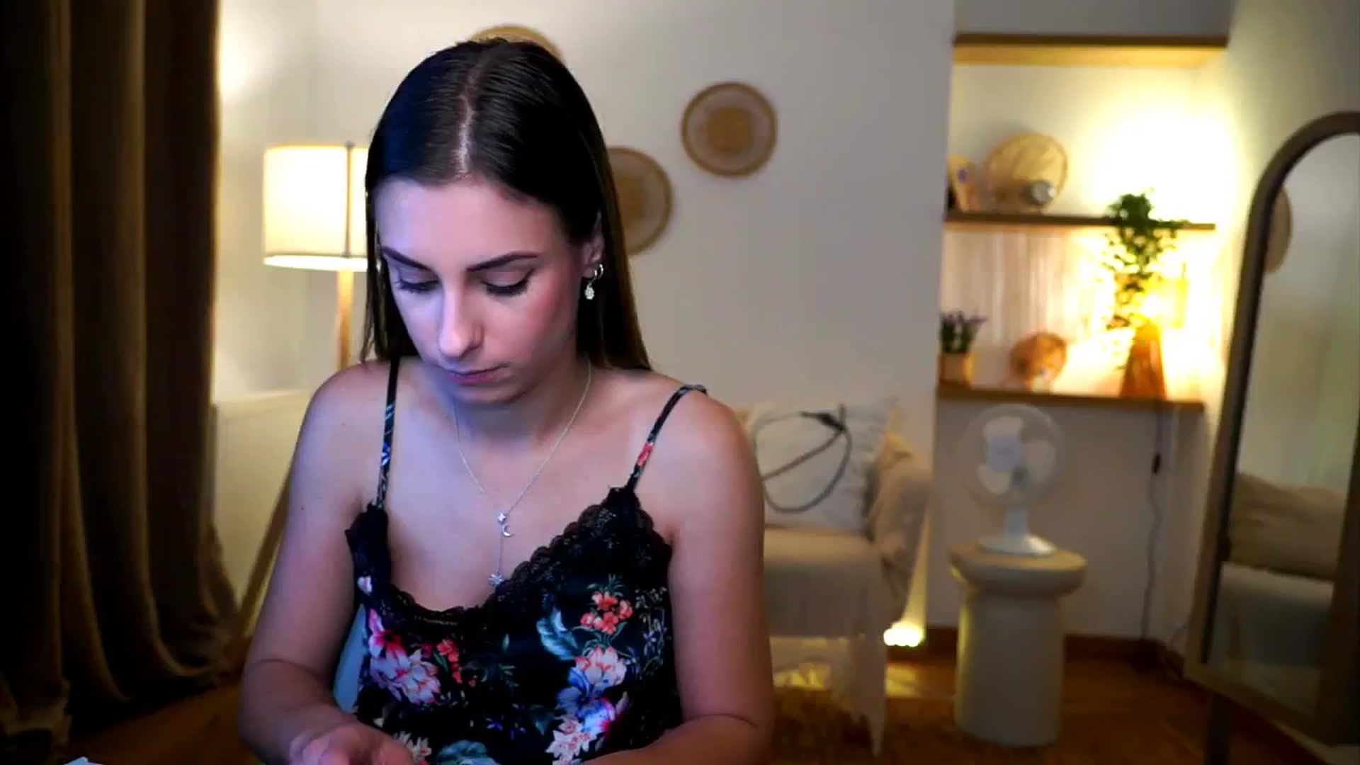 Gallery image thumbnail from Hidden_Gem_'s myfreecams stream on, 09/26/2024, 18:01 image 11 of 20