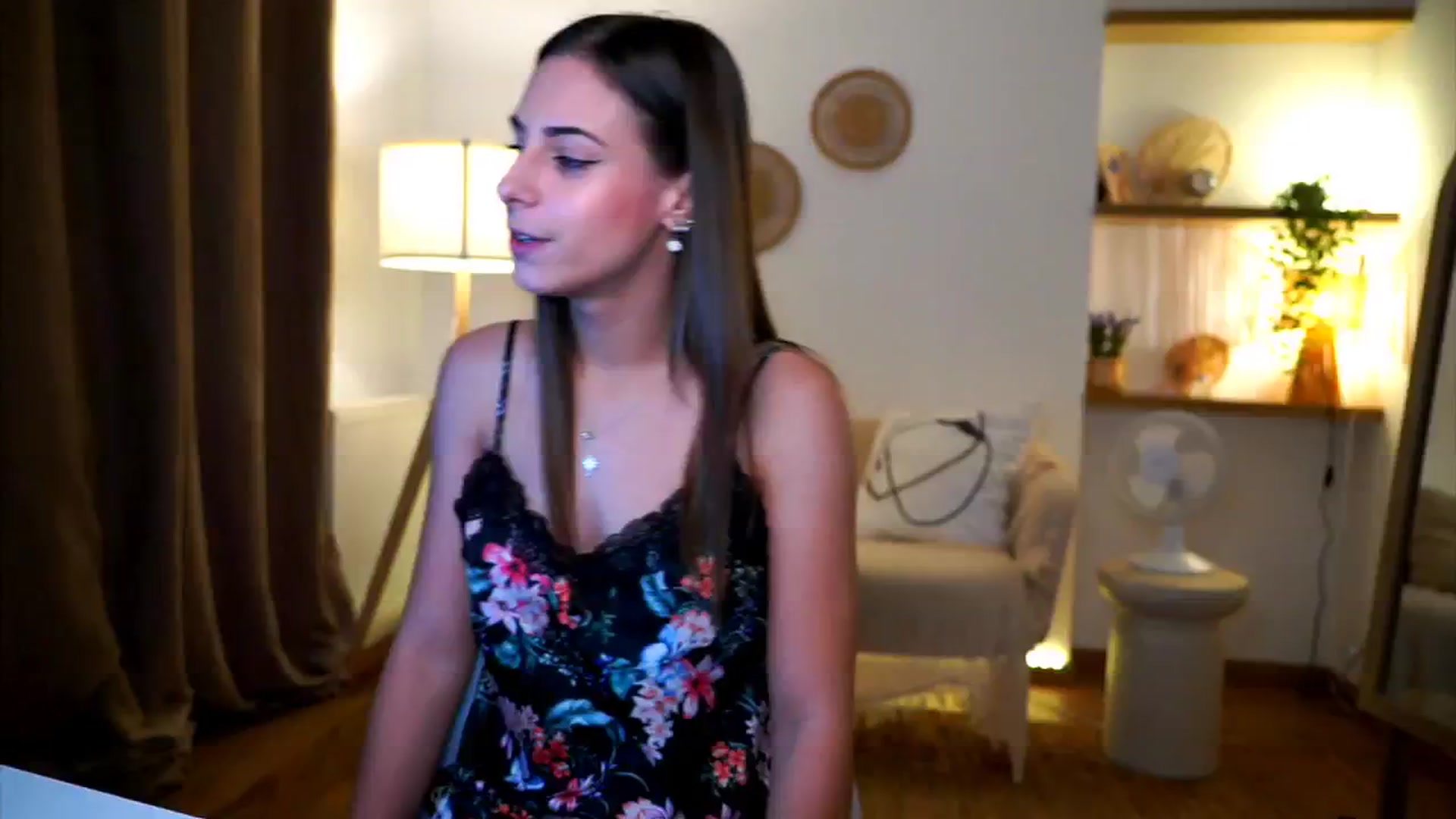 Gallery image thumbnail from Hidden_Gem_'s myfreecams stream on, 09/26/2024, 18:01 image 1 of 20