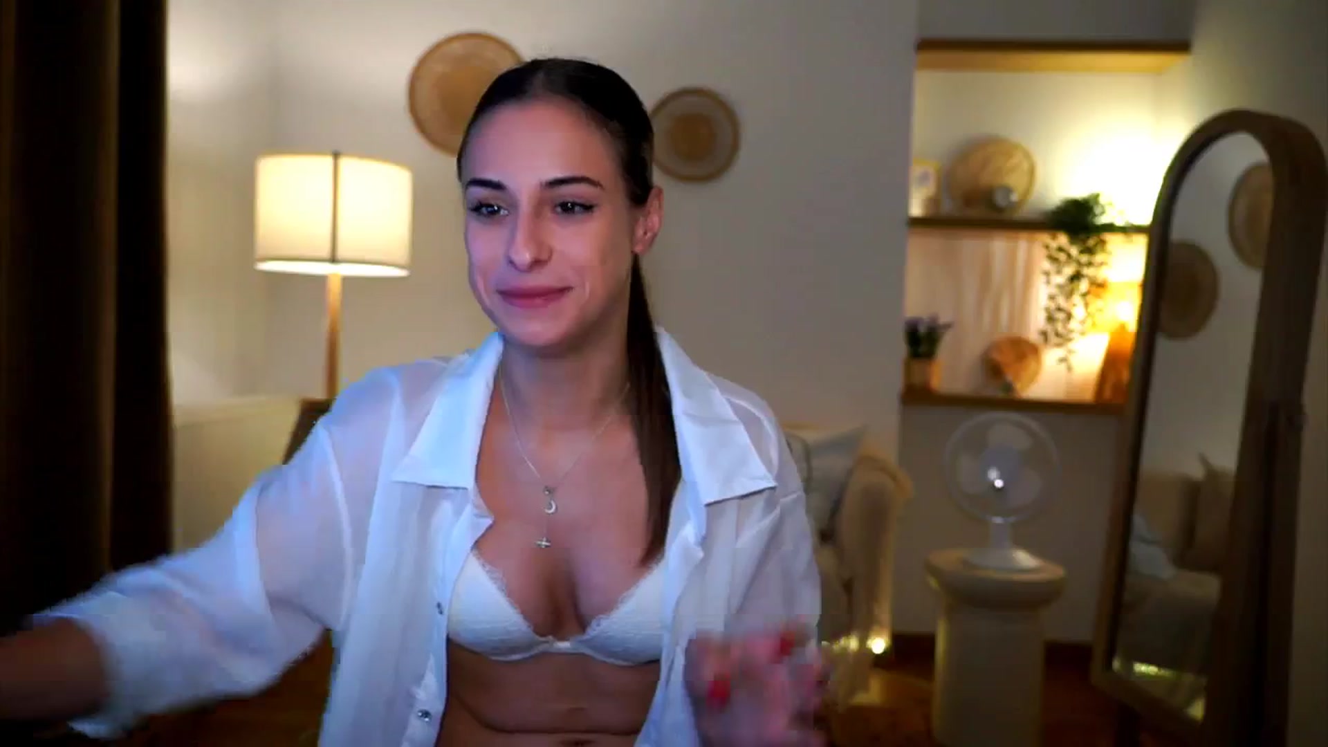 Gallery image thumbnail from Hidden_Gem_'s myfreecams stream on, 10/20/2024, 17:39 image 8 of 20