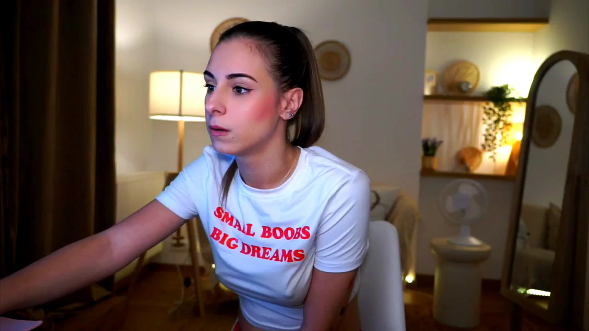 Gallery image thumbnail from Hidden_Gem_'s myfreecams stream on, 10/24/2024, 16:39 image 19 of 20