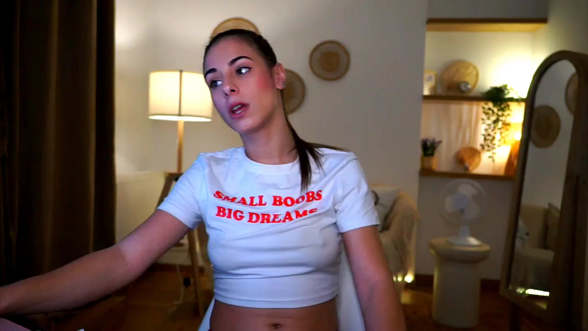 Gallery image thumbnail from Hidden_Gem_'s myfreecams stream on, 10/24/2024, 16:39 image 11 of 20