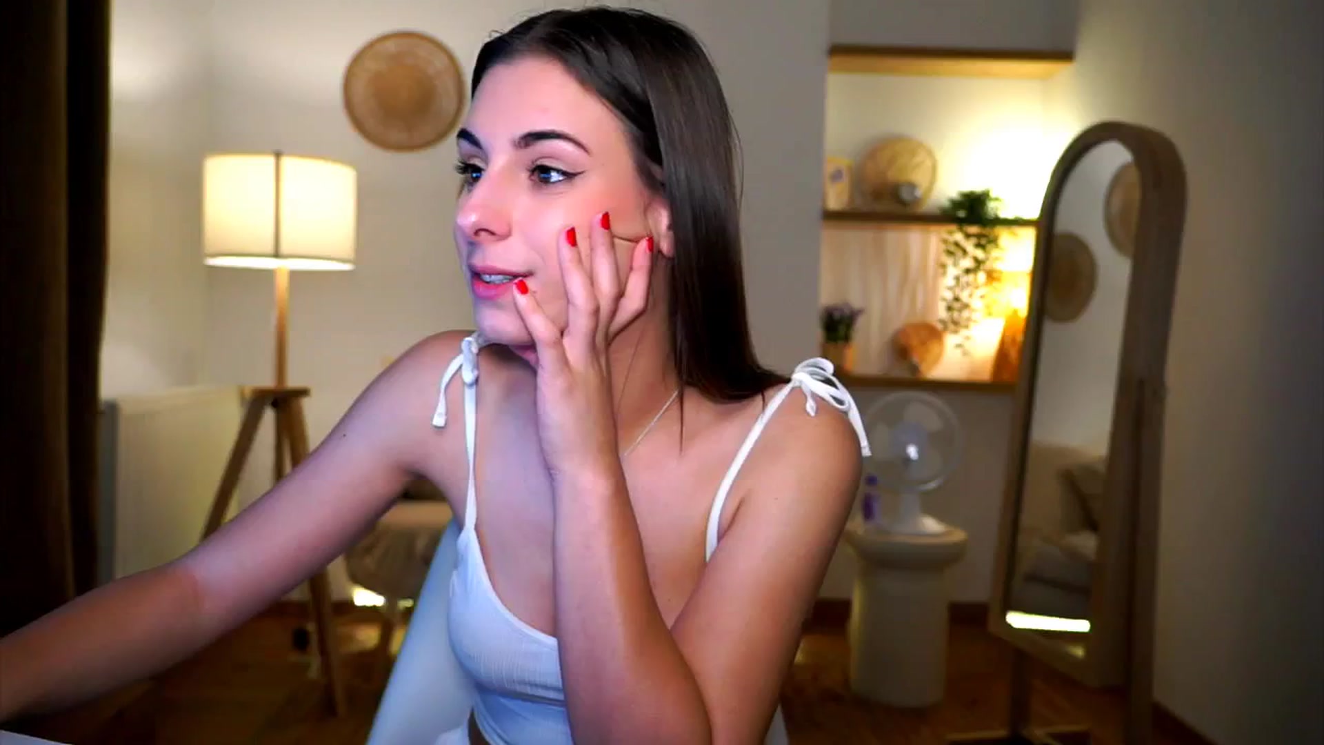 Gallery image thumbnail from Hidden_Gem_'s myfreecams stream on, 10/27/2024, 19:49 image 1 of 20